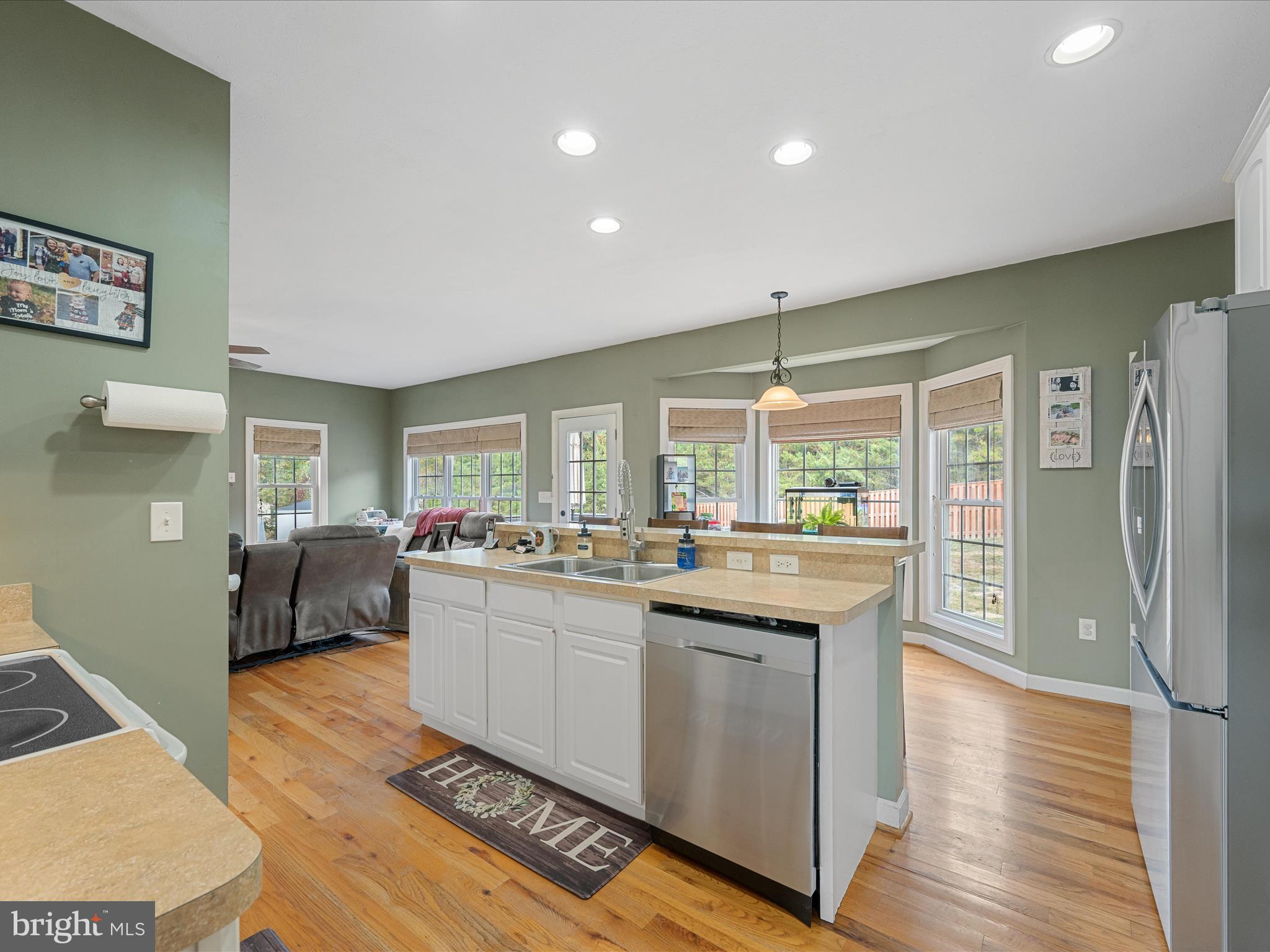 WATER VIEW ESTATES - Residential