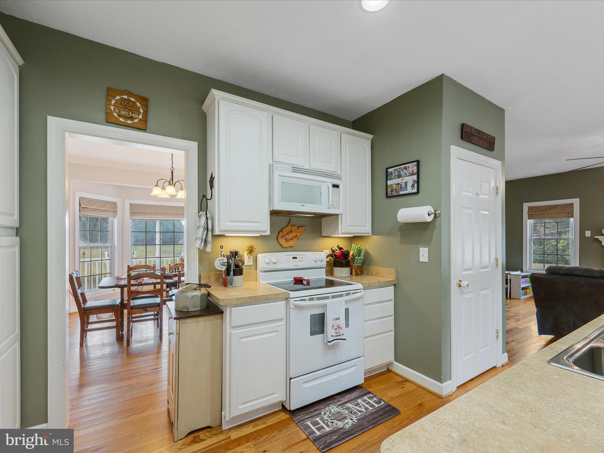 WATER VIEW ESTATES - Residential