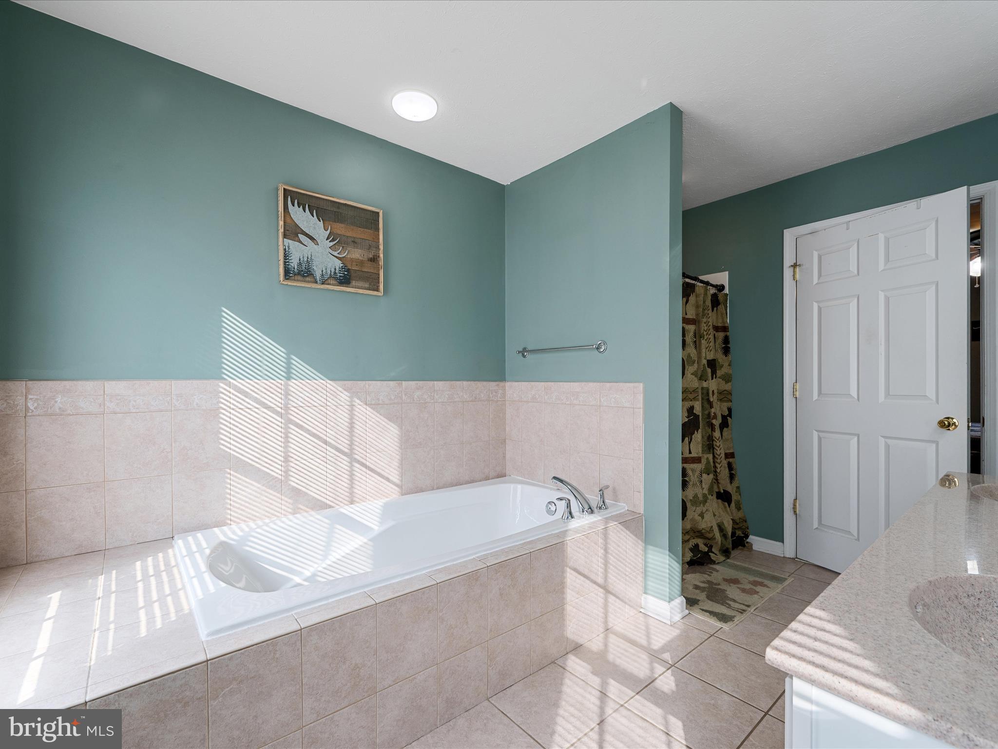 WATER VIEW ESTATES - Residential