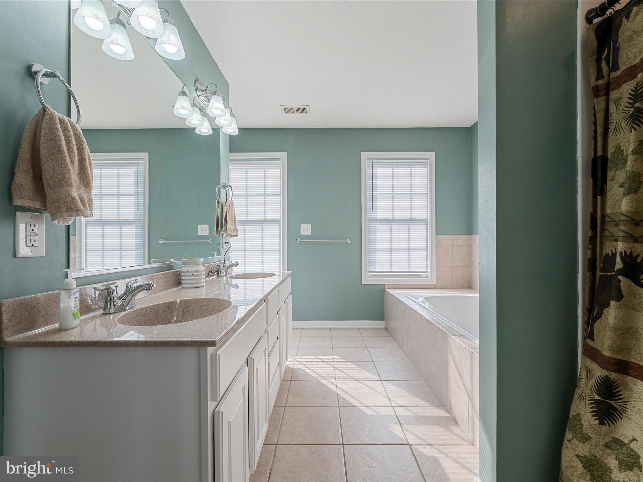 WATER VIEW ESTATES - Residential