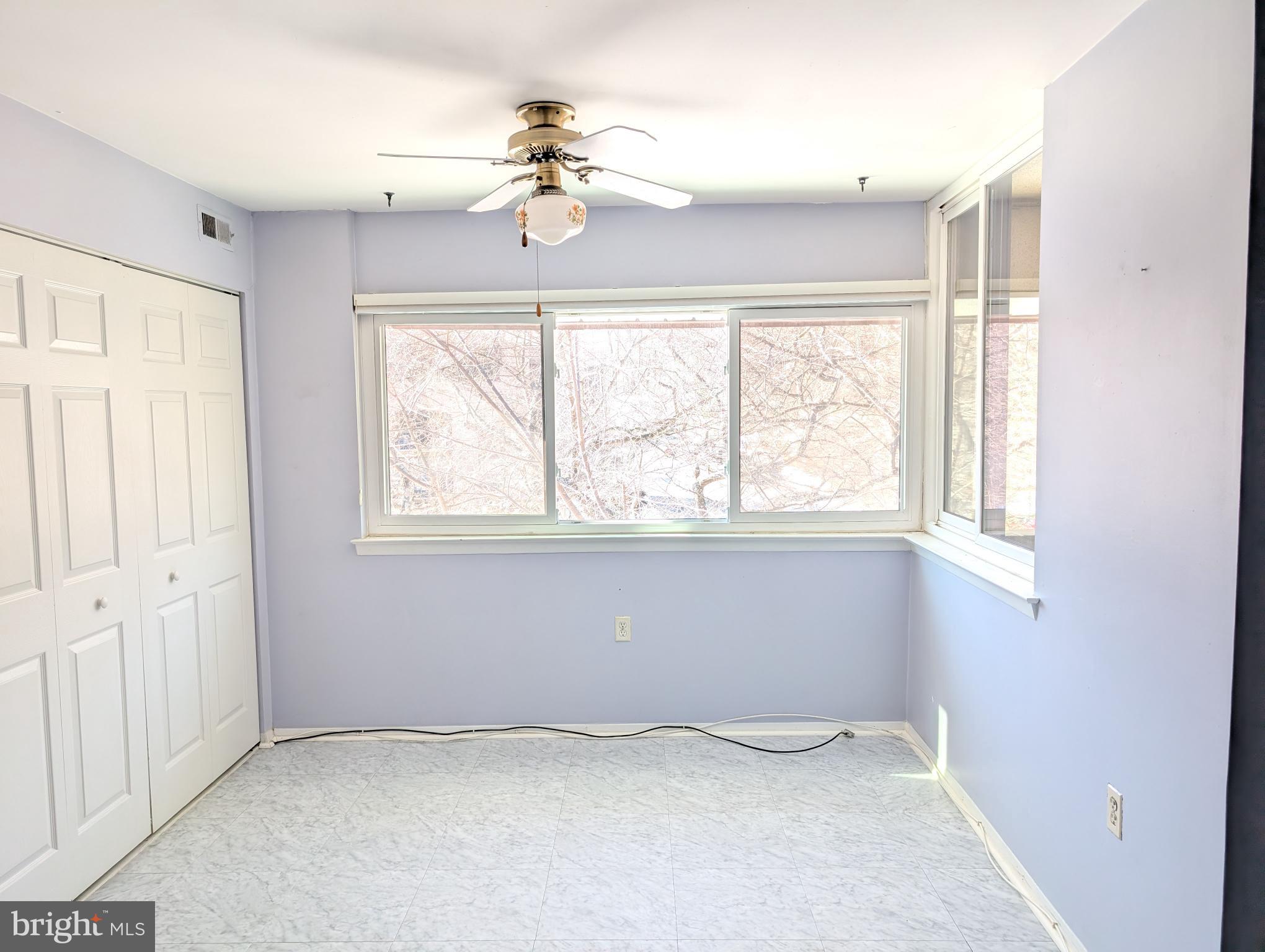 HYDE PARK - Residential