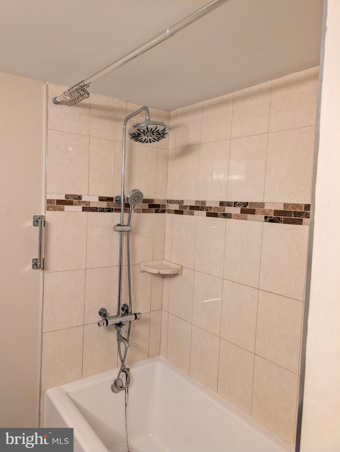 HYDE PARK - Residential