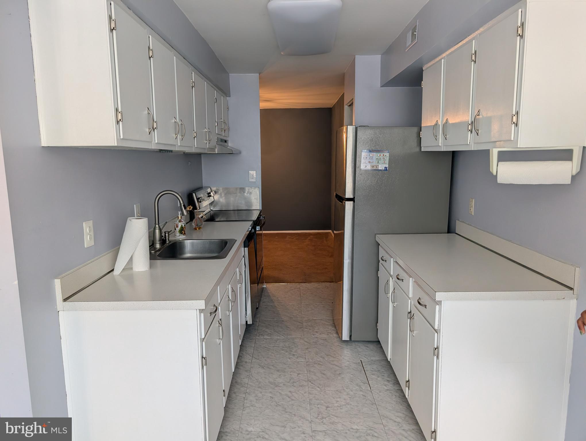 HYDE PARK - Residential