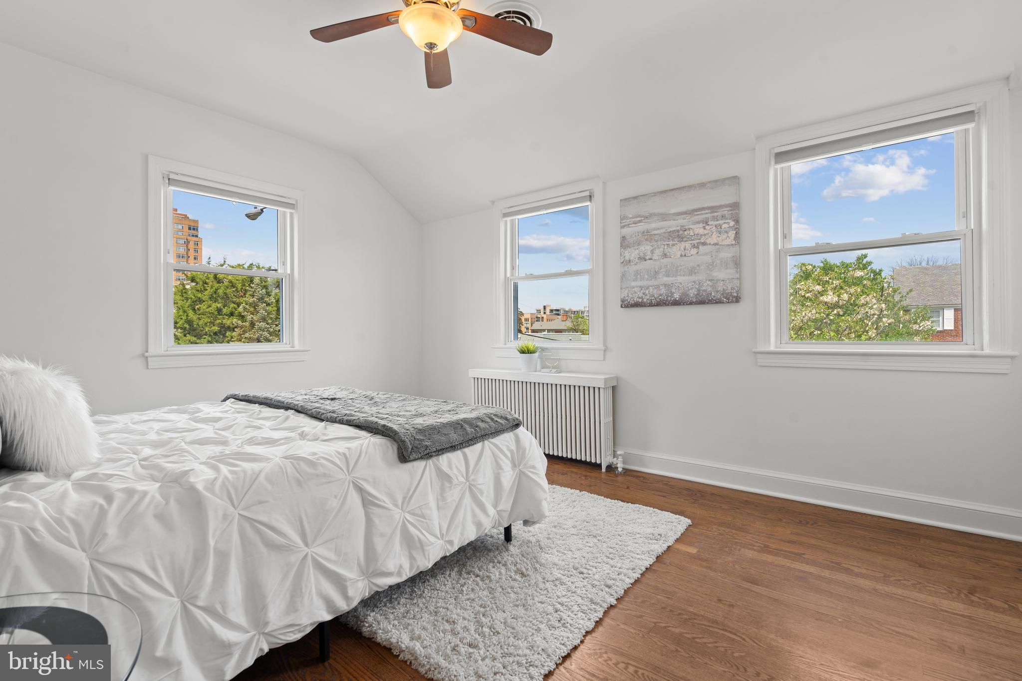 VIRGINIA SQUARE - Residential