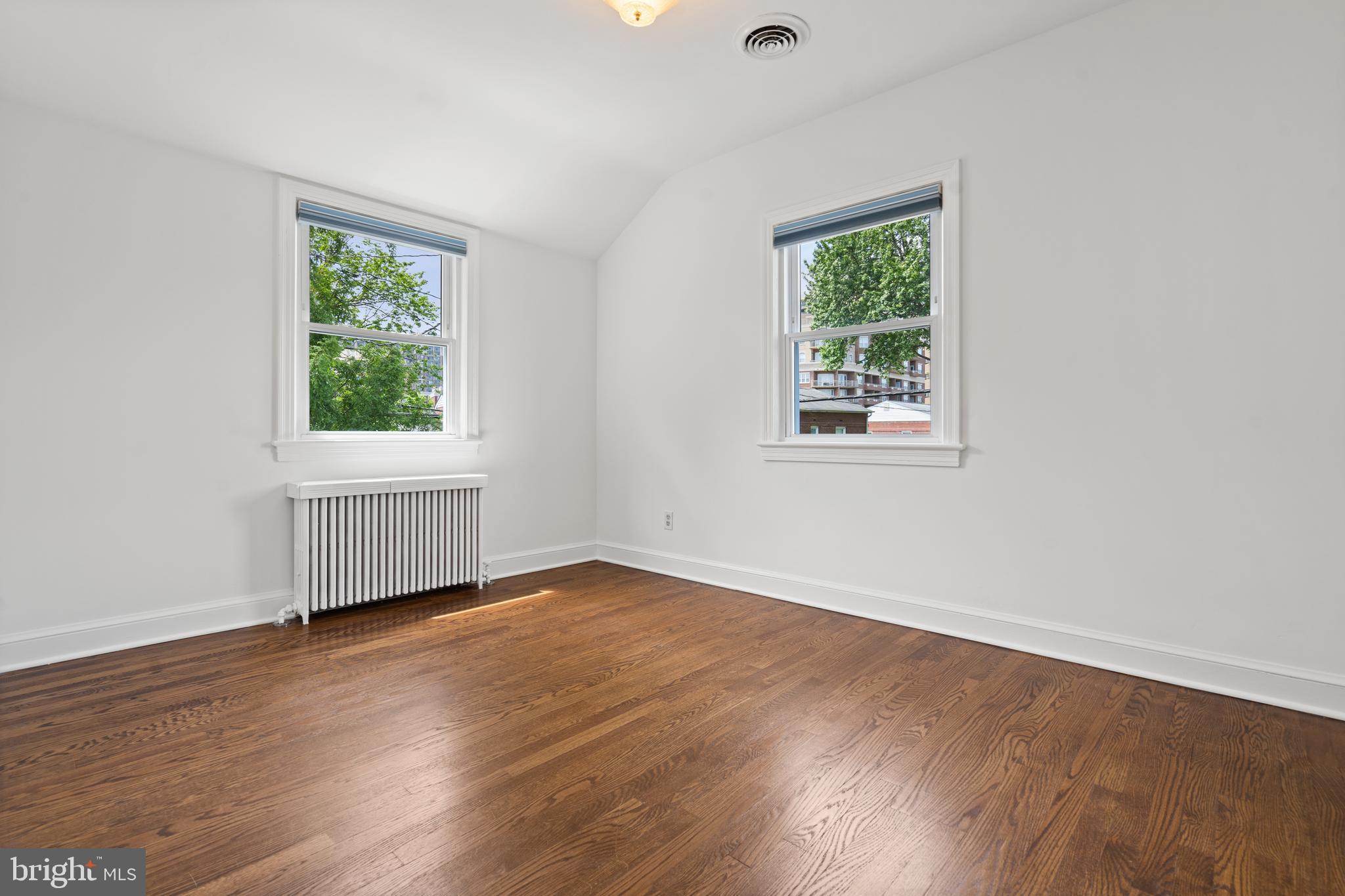 VIRGINIA SQUARE - Residential