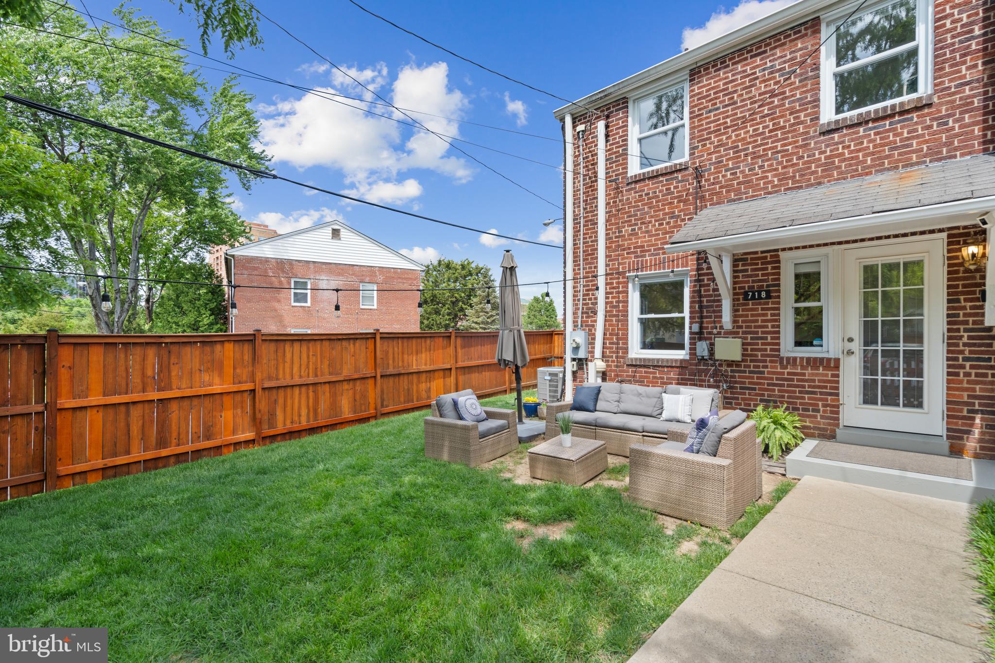 VIRGINIA SQUARE - Residential