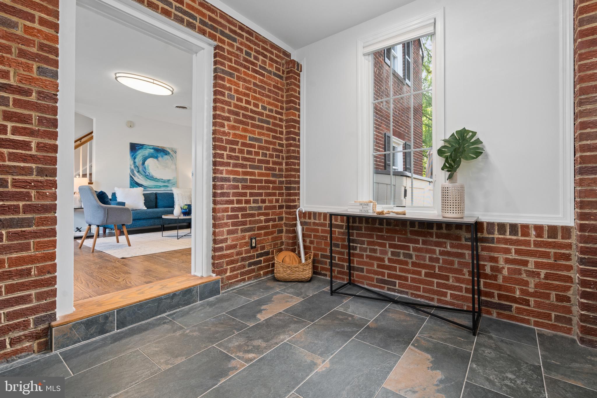 VIRGINIA SQUARE - Residential