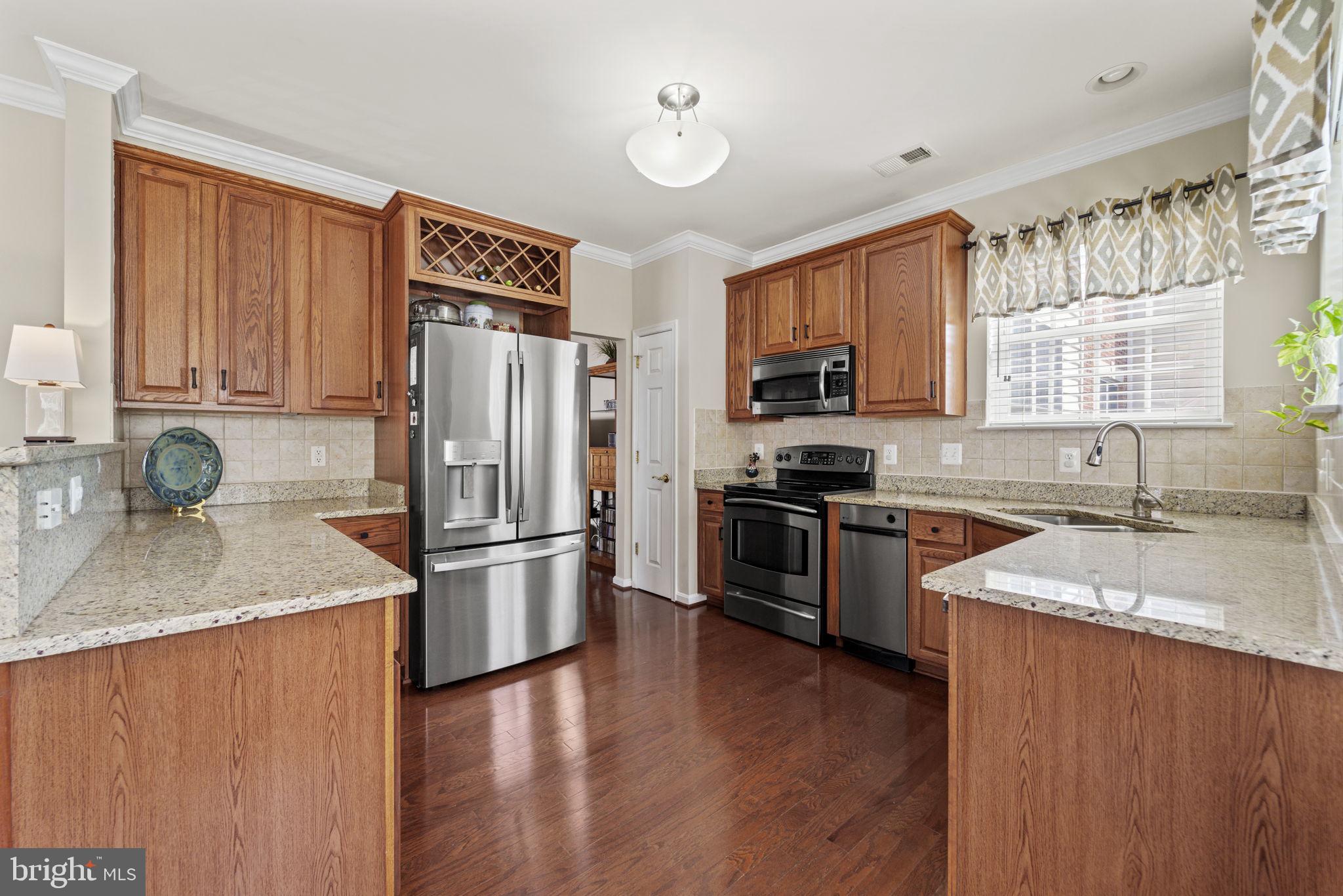 CENTRAL PARKE AT LOWES ISLAND - Residential