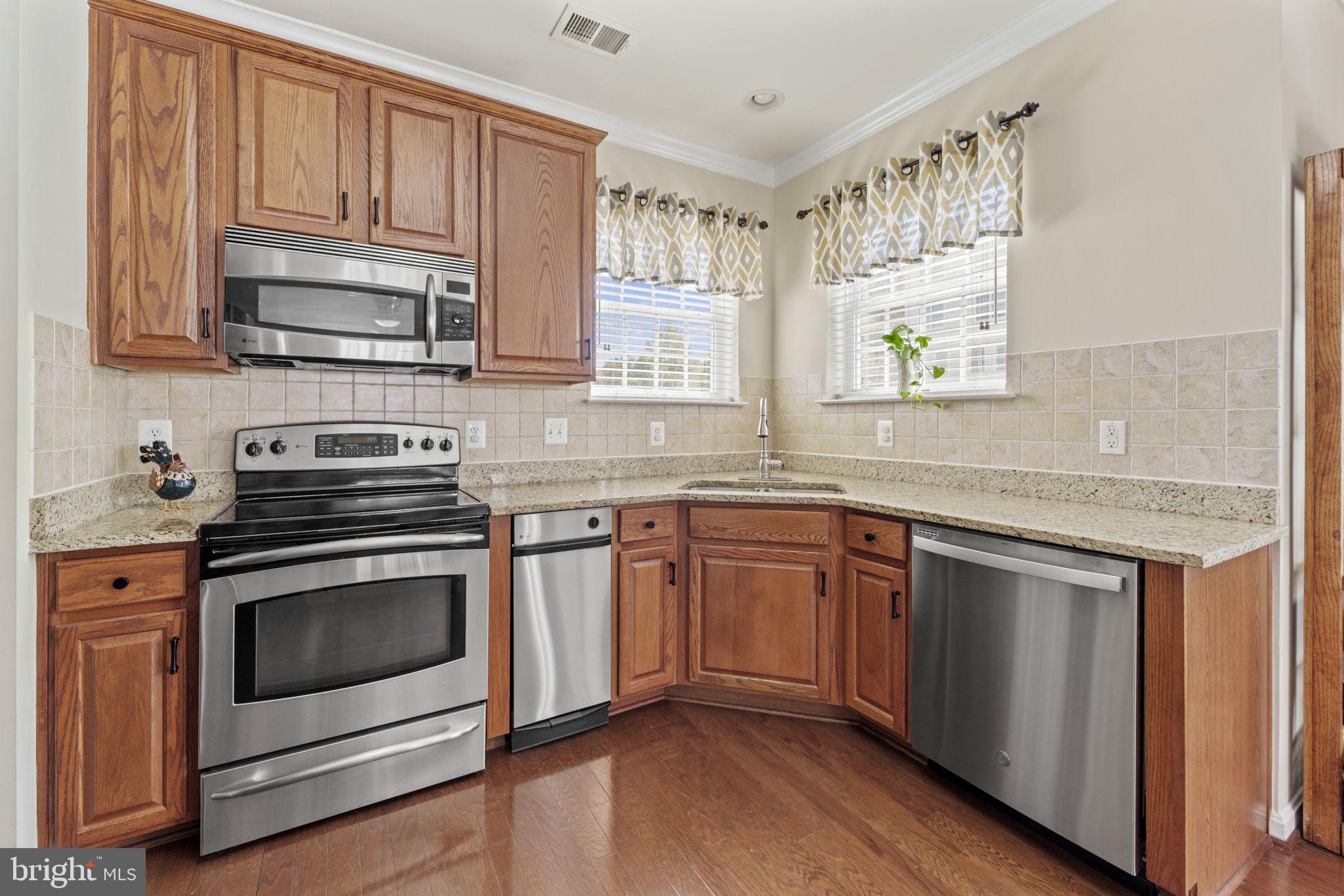 CENTRAL PARKE AT LOWES ISLAND - Residential