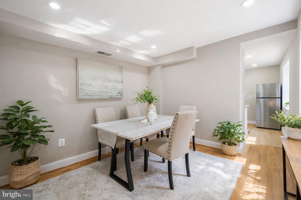 Photo of 125 E Cross Street, BALTIMORE, MD 21230 (MLS # MDBA2209928)