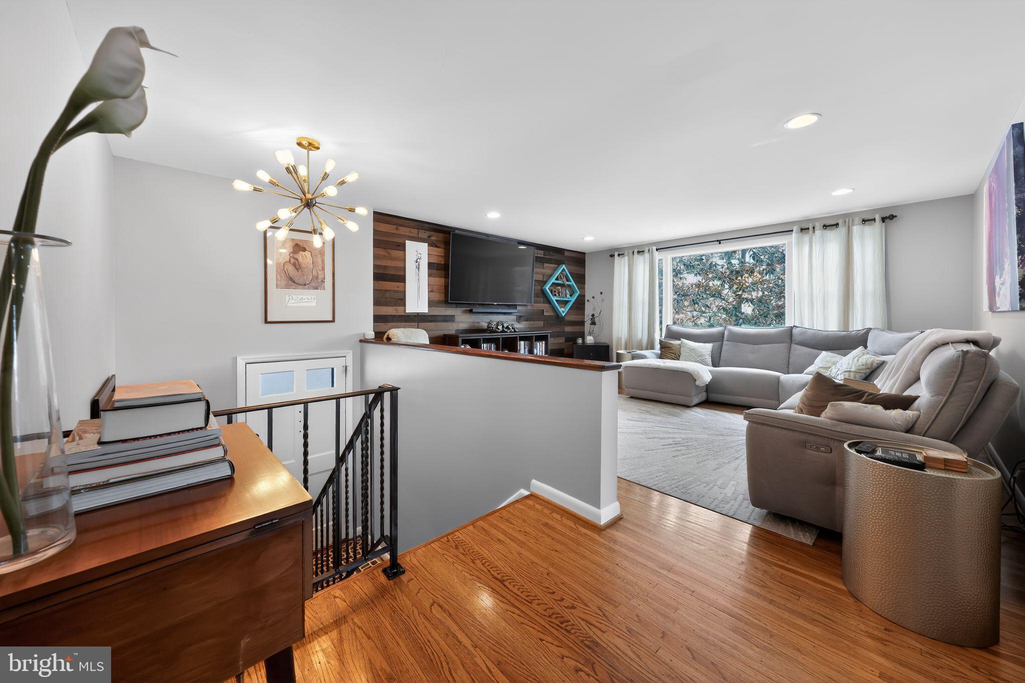 123 PEARL CROFT ROAD