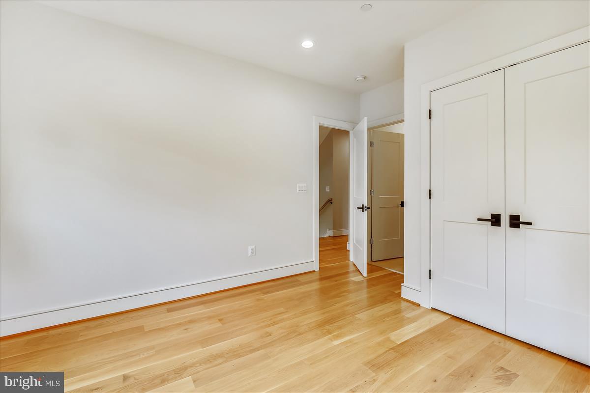 BRADLEY HILLS - Residential