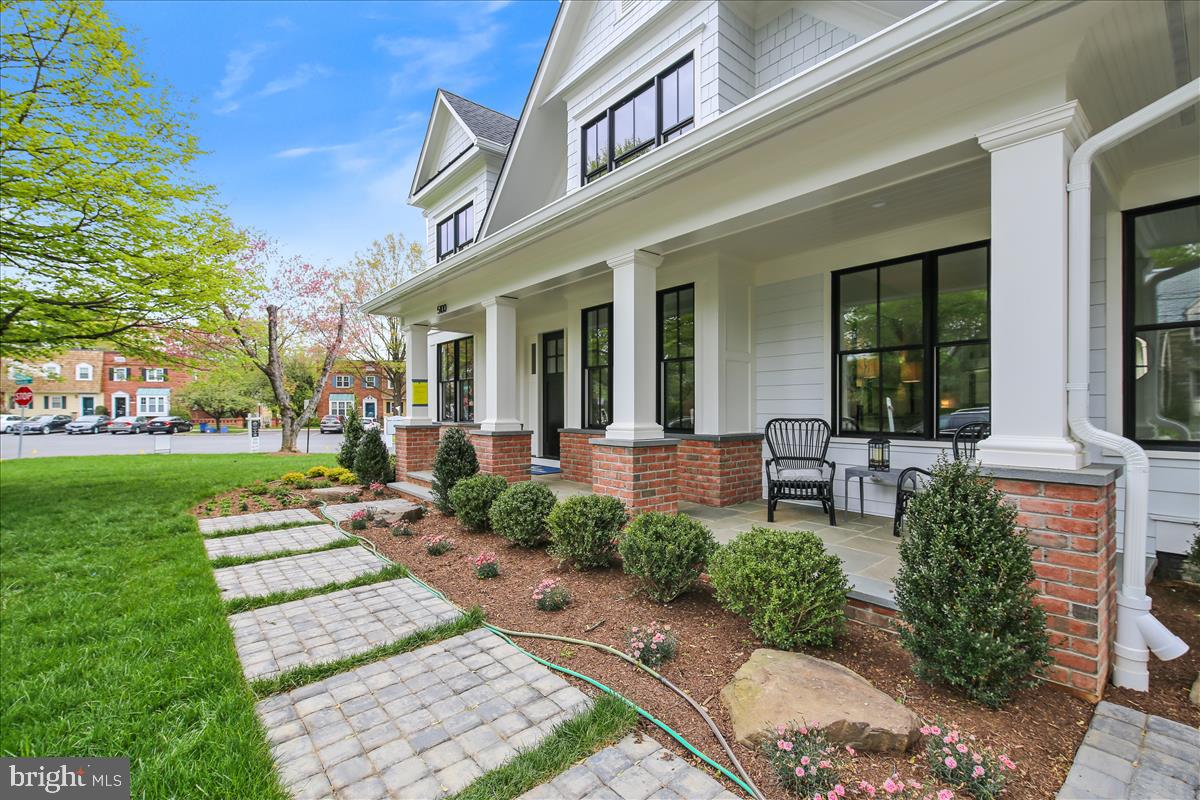 BRADLEY HILLS - Residential