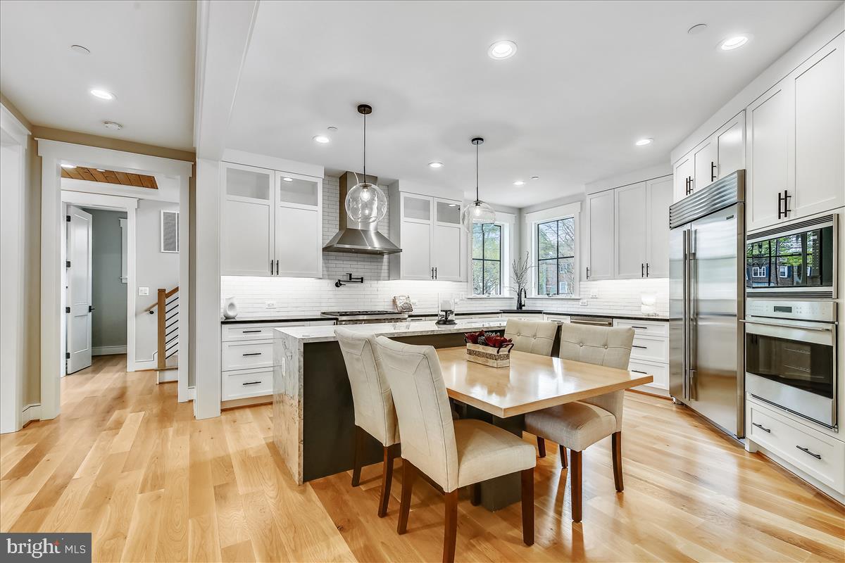 BRADLEY HILLS - Residential