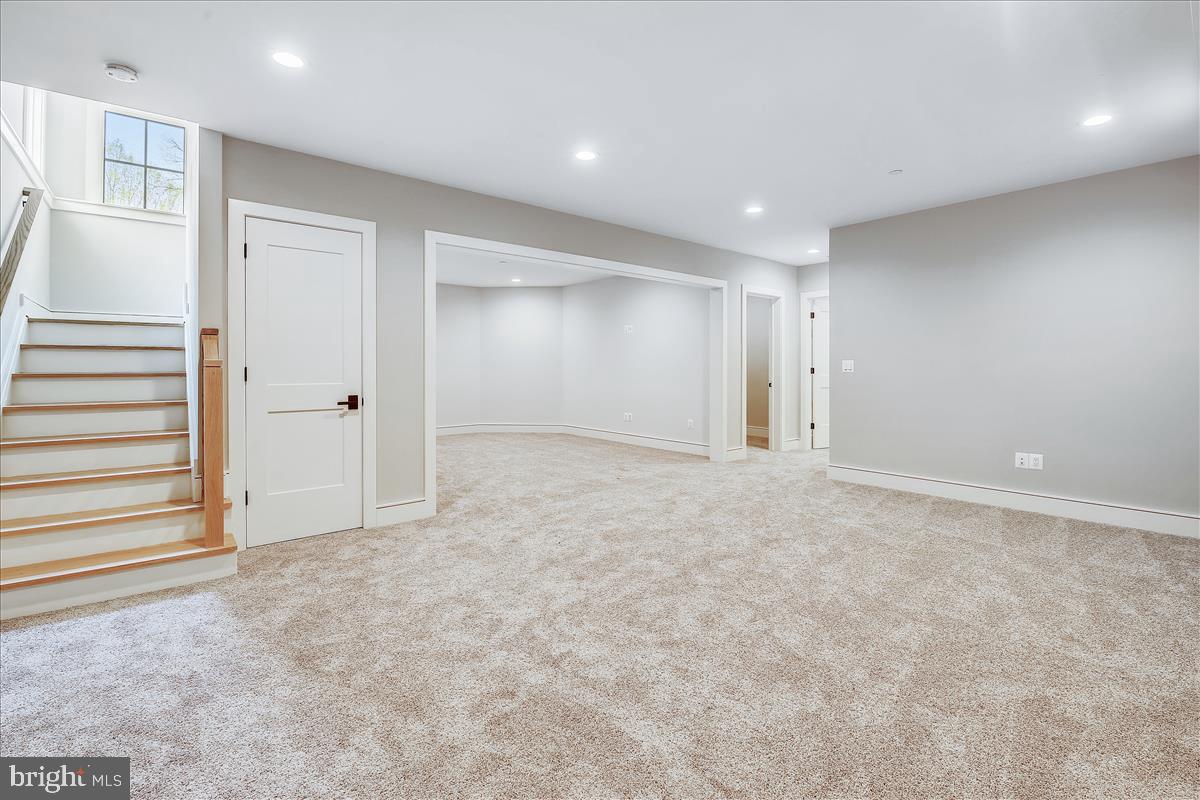 BRADLEY HILLS - Residential