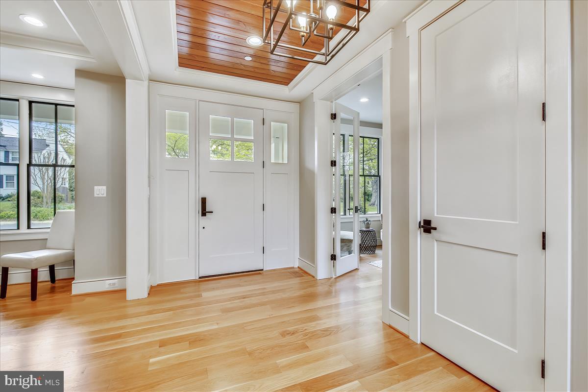 BRADLEY HILLS - Residential