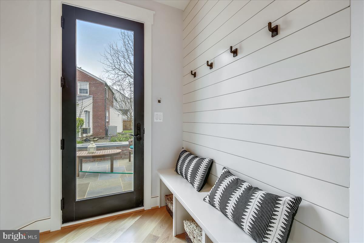 BRADLEY HILLS - Residential