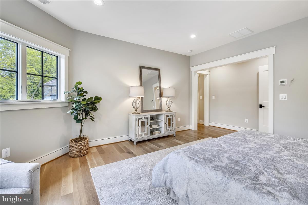 BRADLEY HILLS - Residential