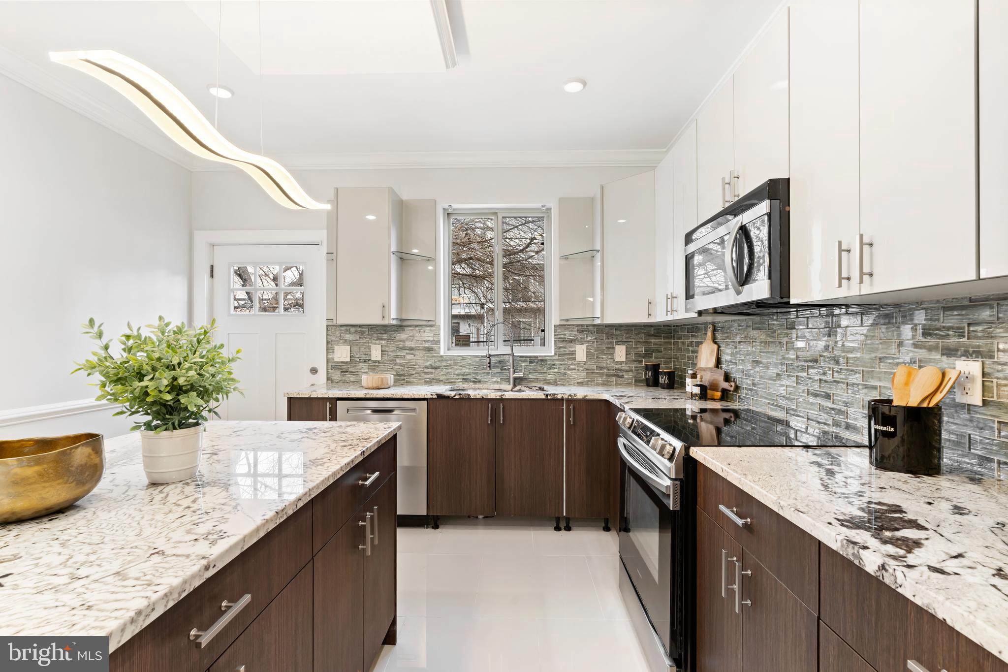 FRANCISVILLE - Residential