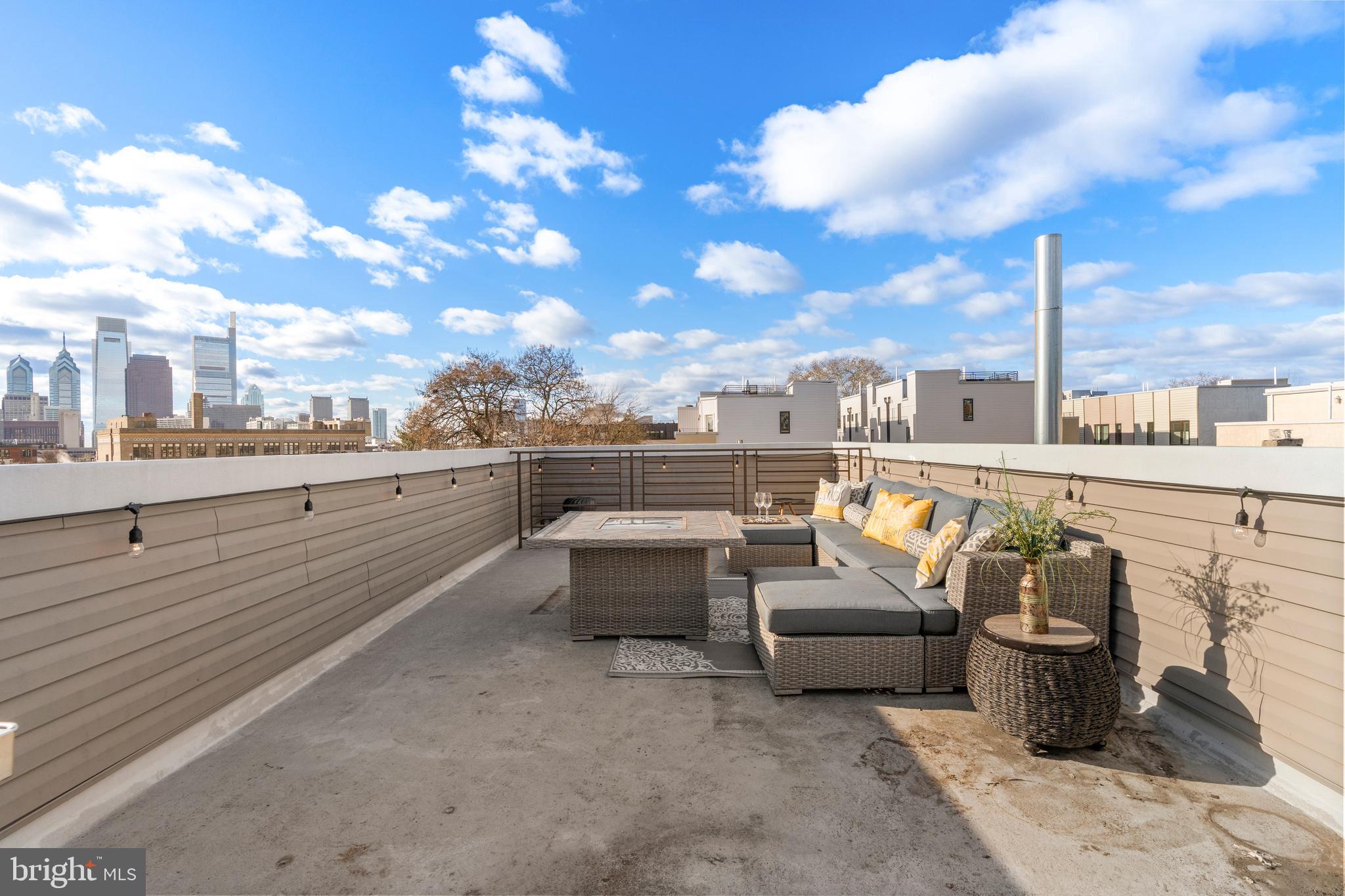 FRANCISVILLE - Residential