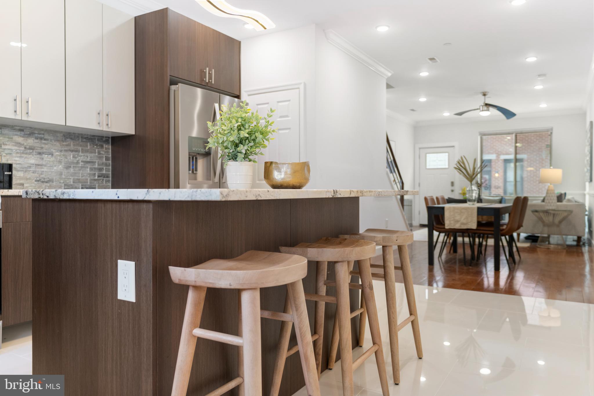 FRANCISVILLE - Residential