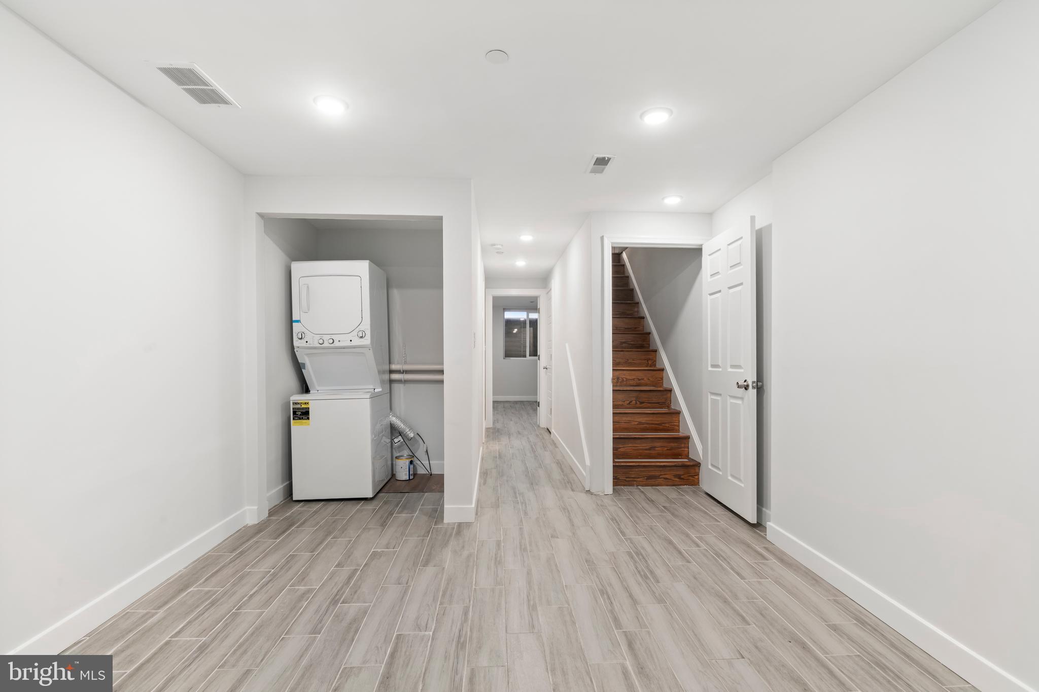 FRANCISVILLE - Residential