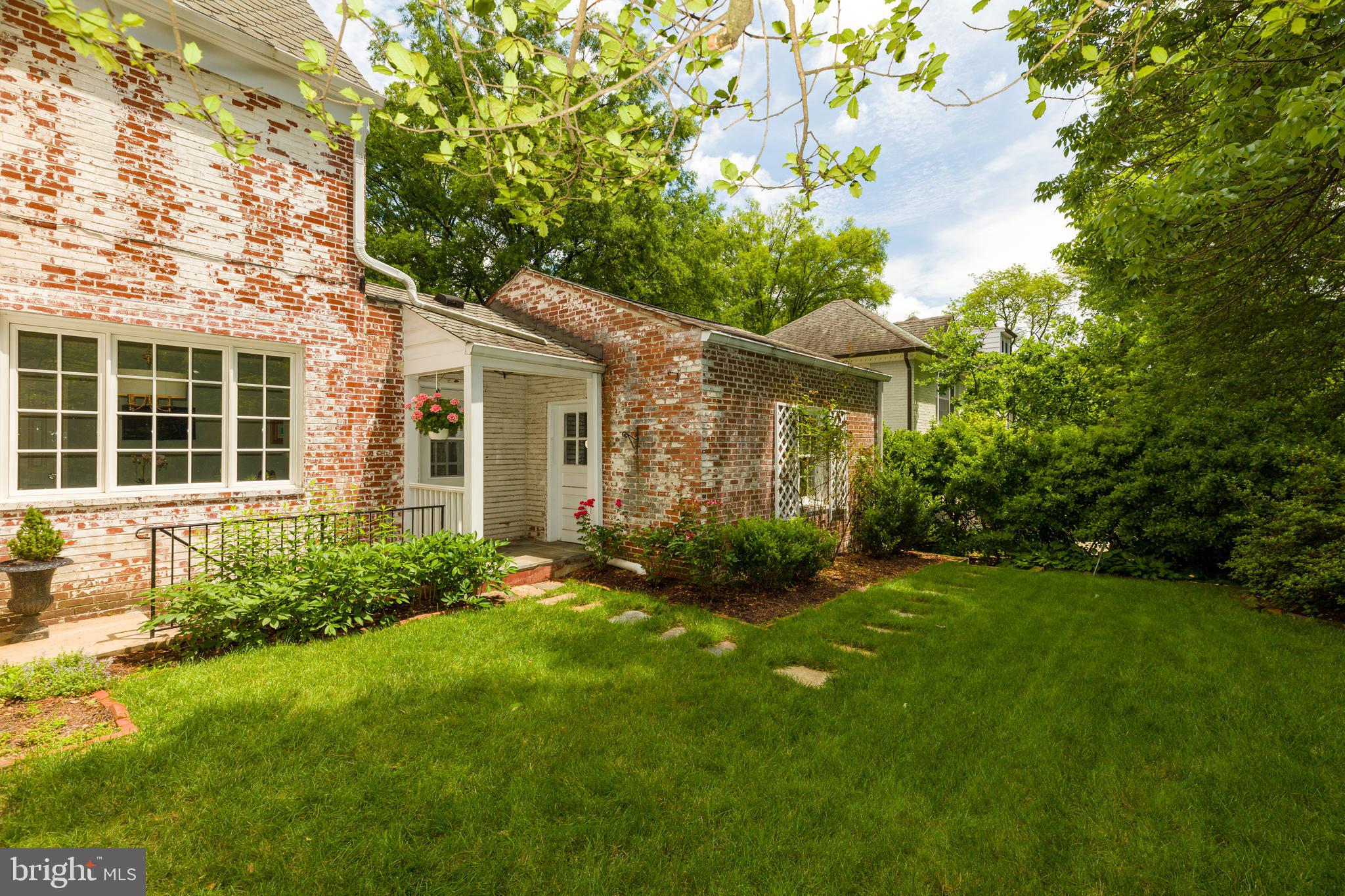 CHEVY CHASE - Residential