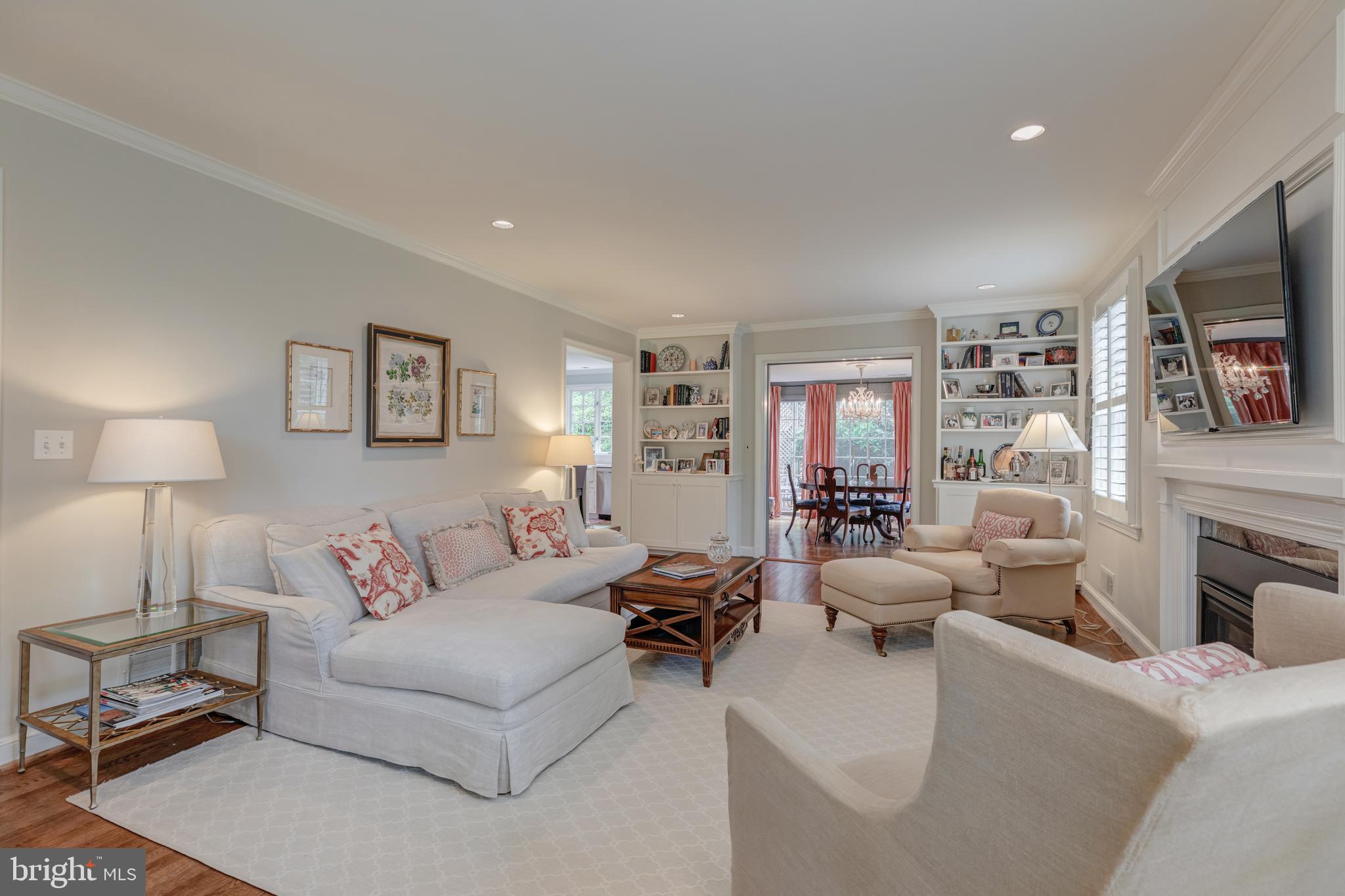 CHEVY CHASE - Residential