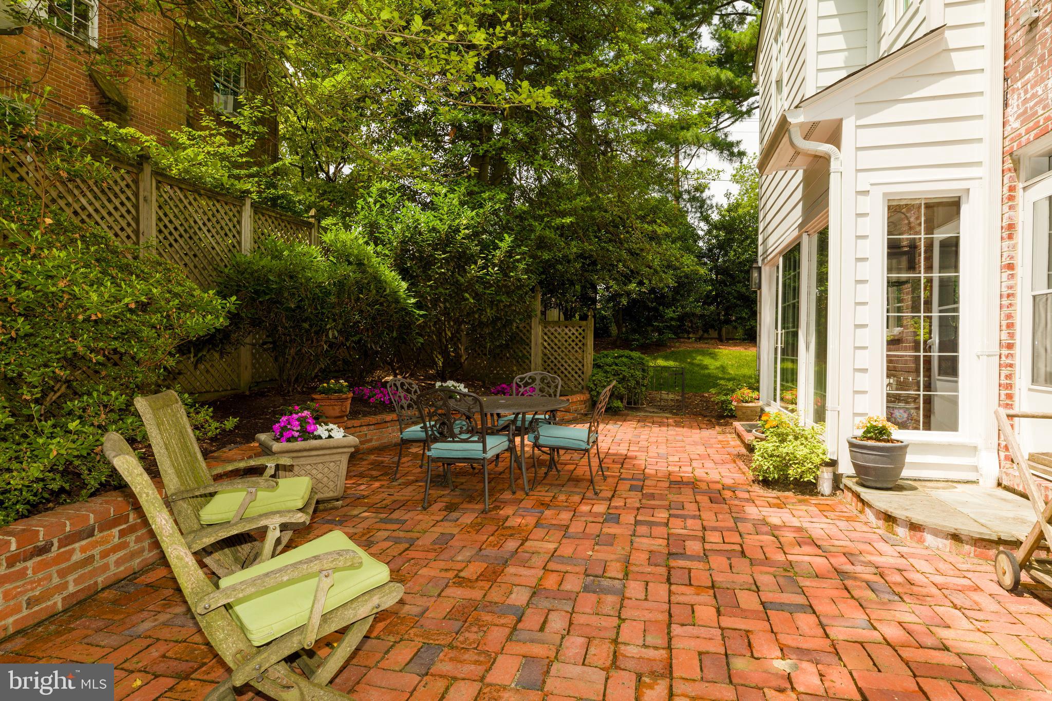 CHEVY CHASE - Residential