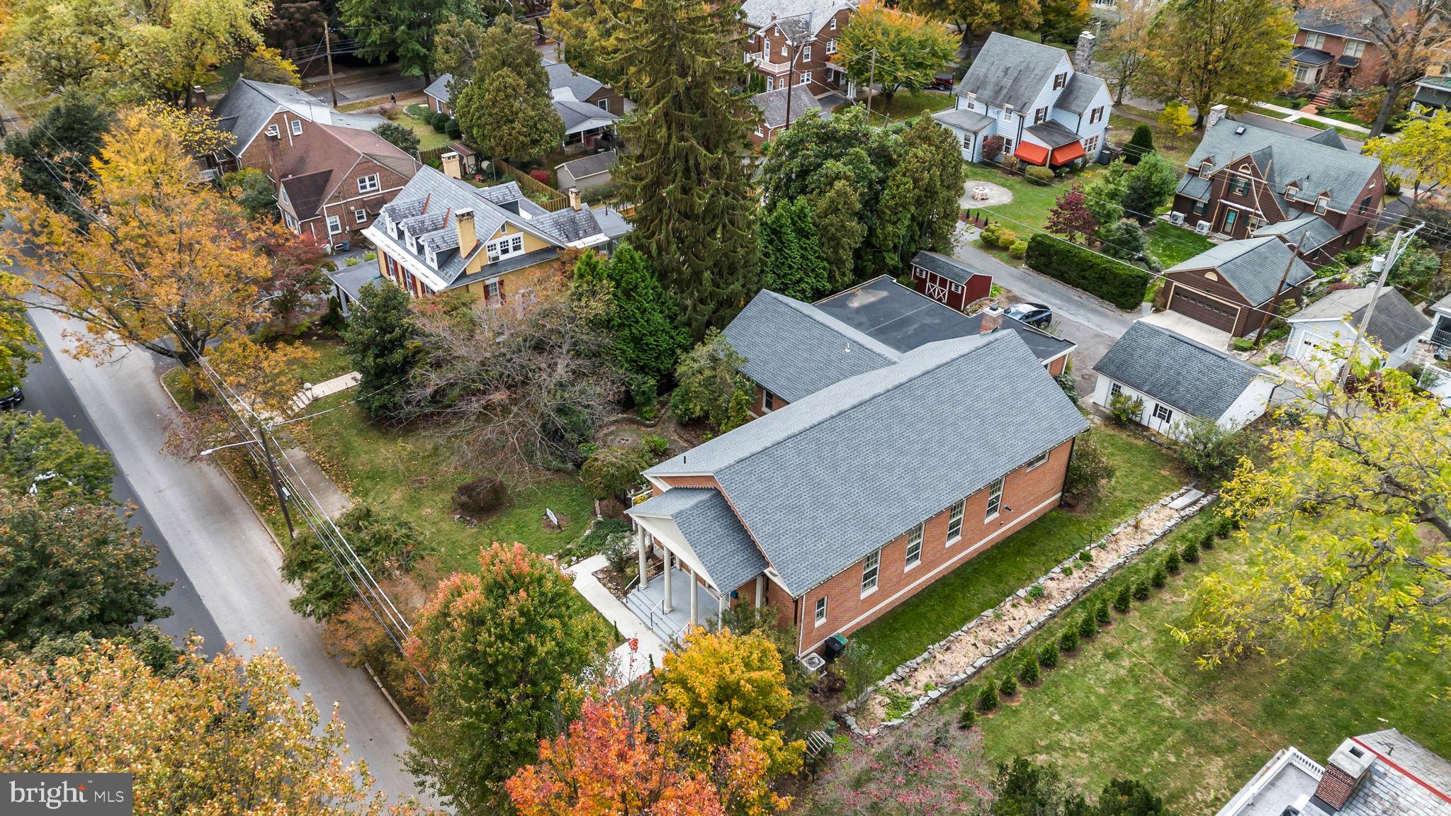 250 MOORELAND AVENUE