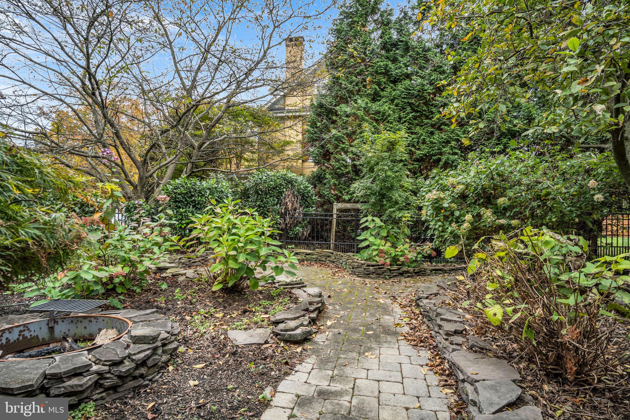 MOORELAND - Residential