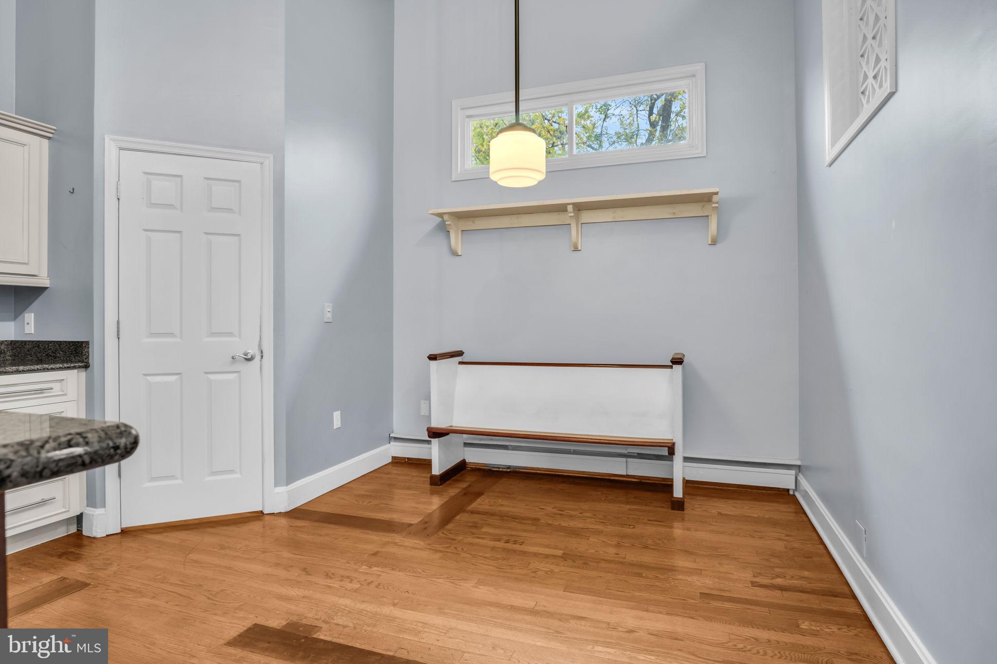 MOORELAND - Residential