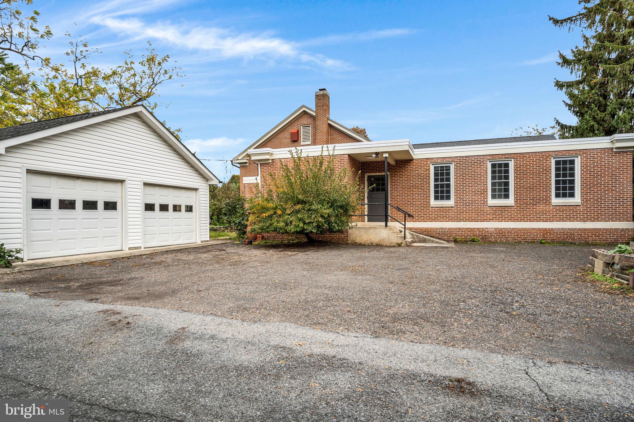 MOORELAND - Residential