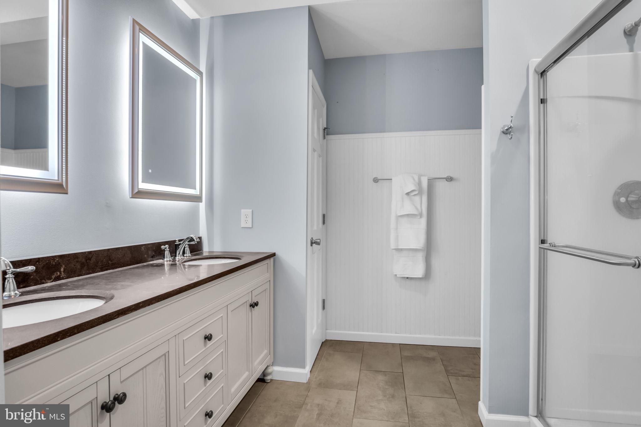 MOORELAND - Residential