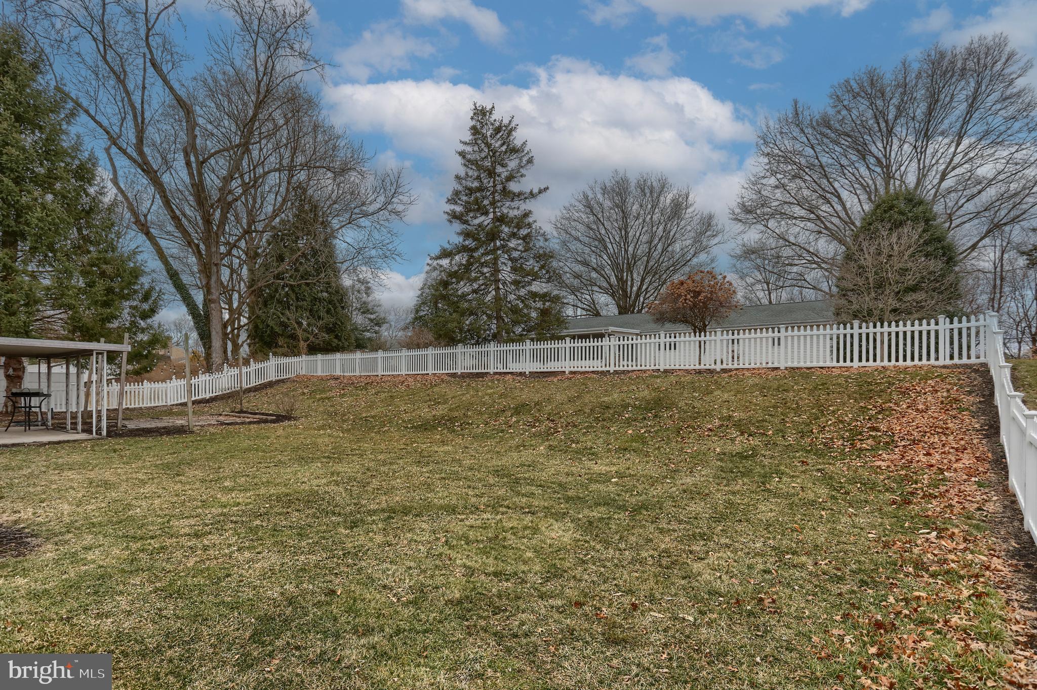 PINEBROOK - Residential