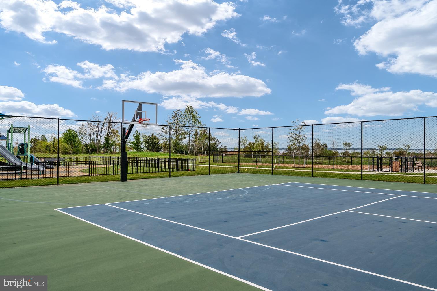 FOUR SEASONS AT KENT ISLAND - Residential