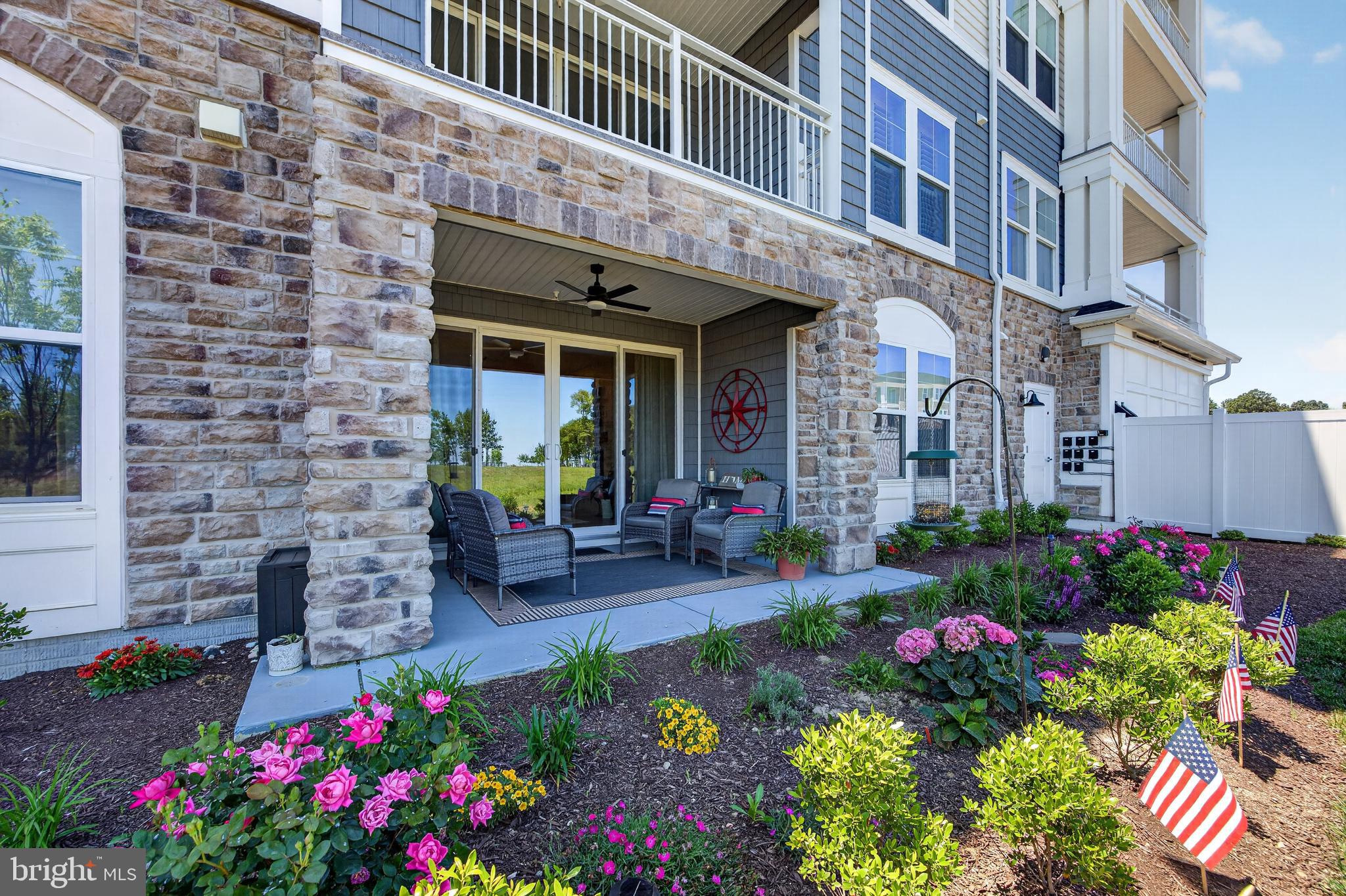 FOUR SEASONS AT KENT ISLAND - Residential