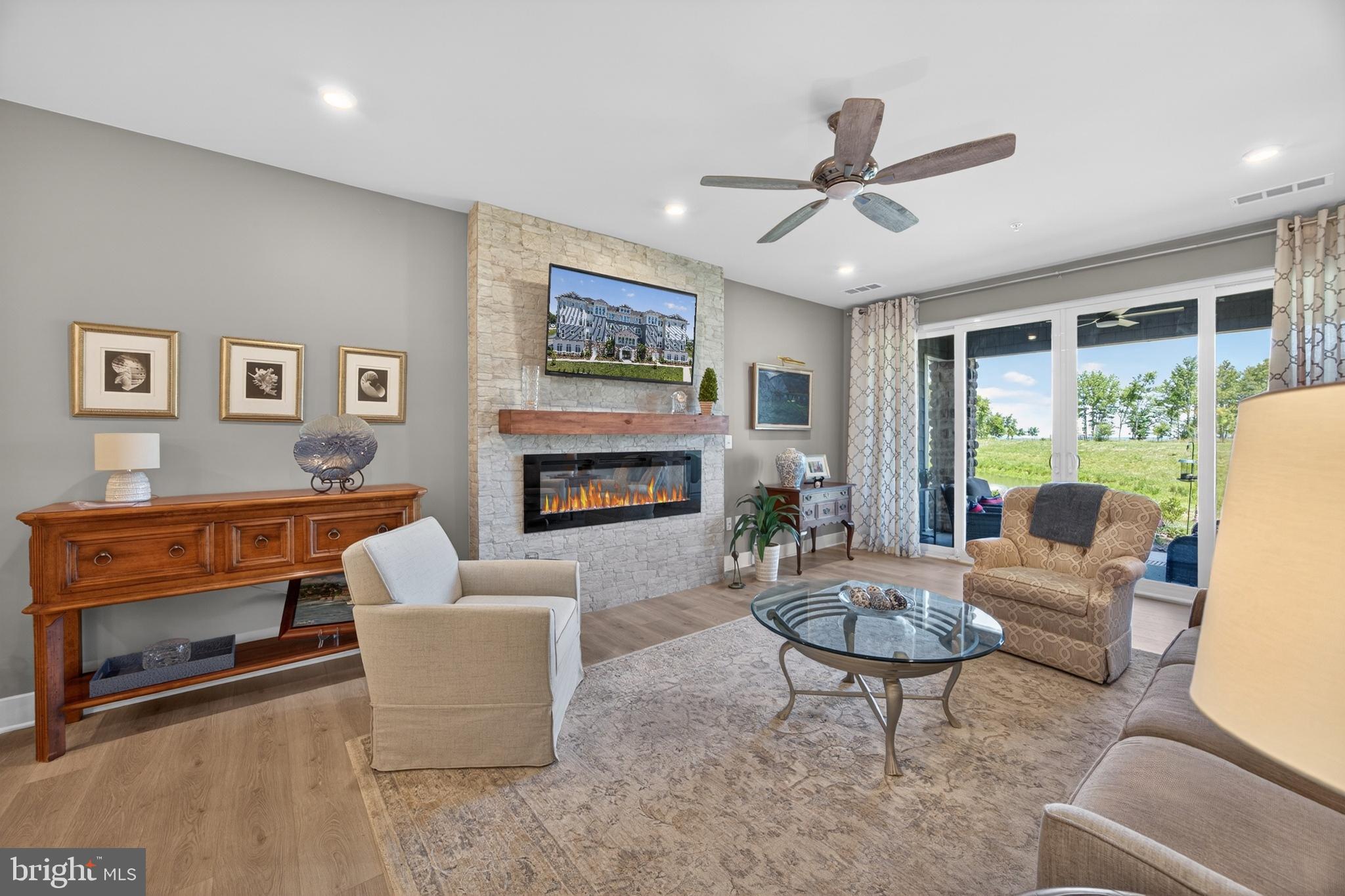 FOUR SEASONS AT KENT ISLAND - Residential