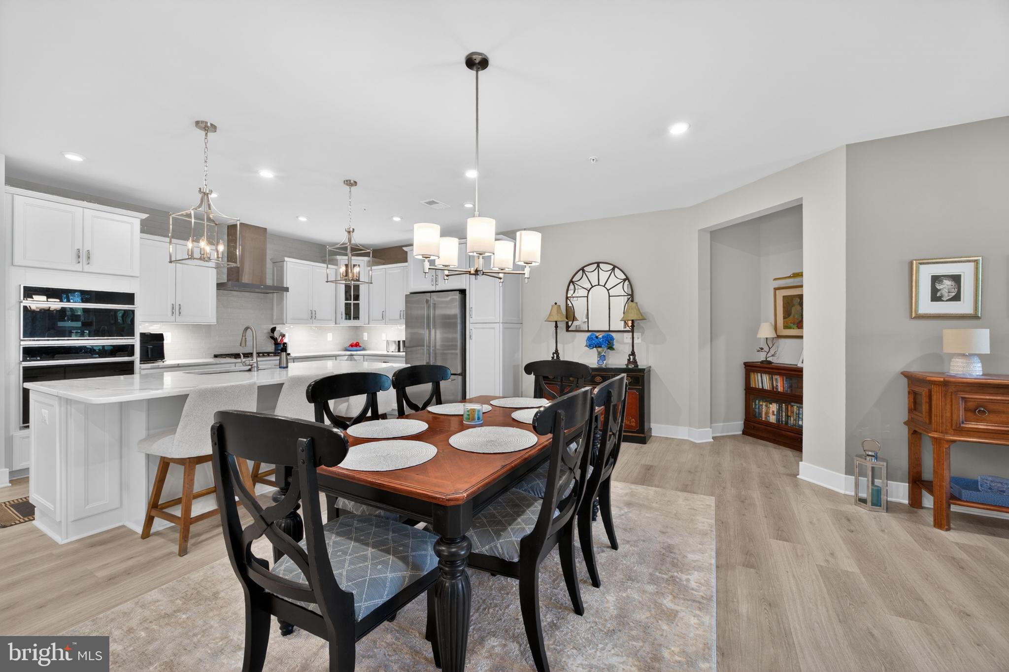 FOUR SEASONS AT KENT ISLAND - Residential