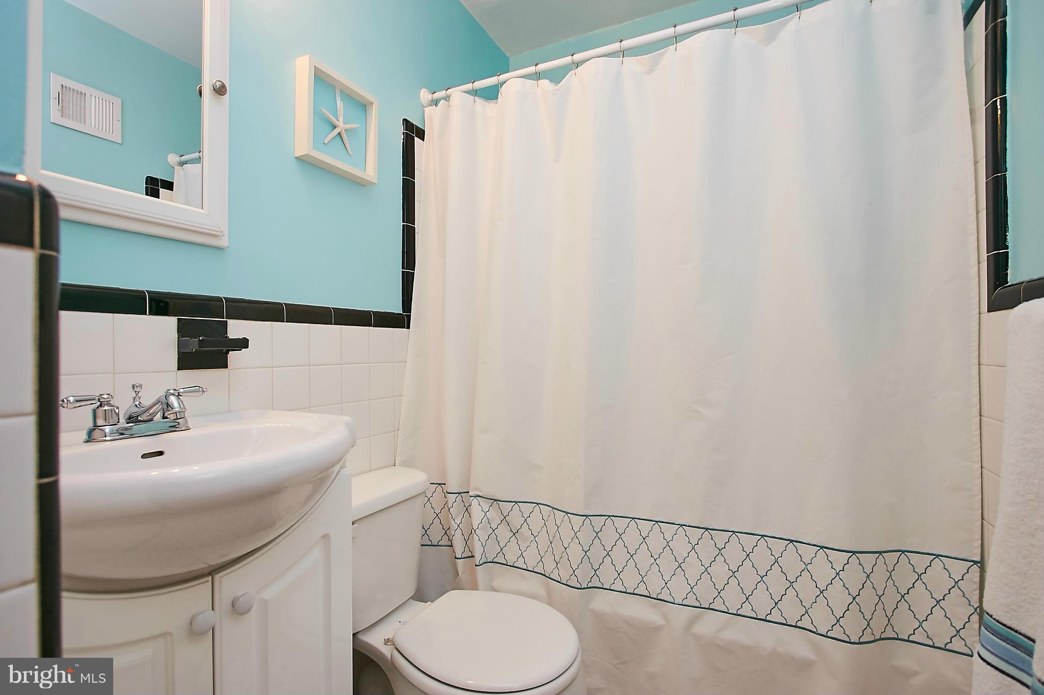 LEE HEIGHTS - Residential