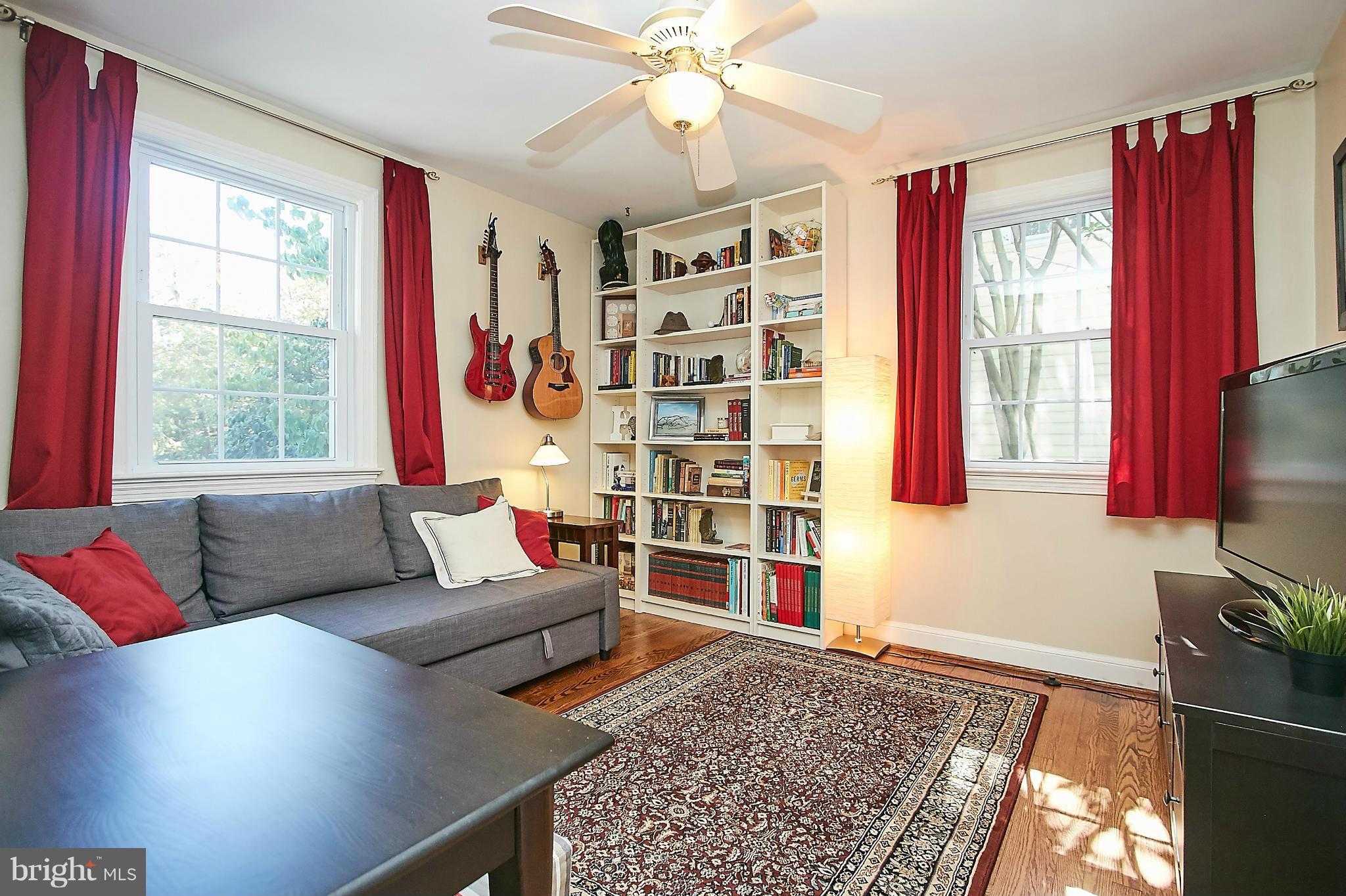 LEE HEIGHTS - Residential