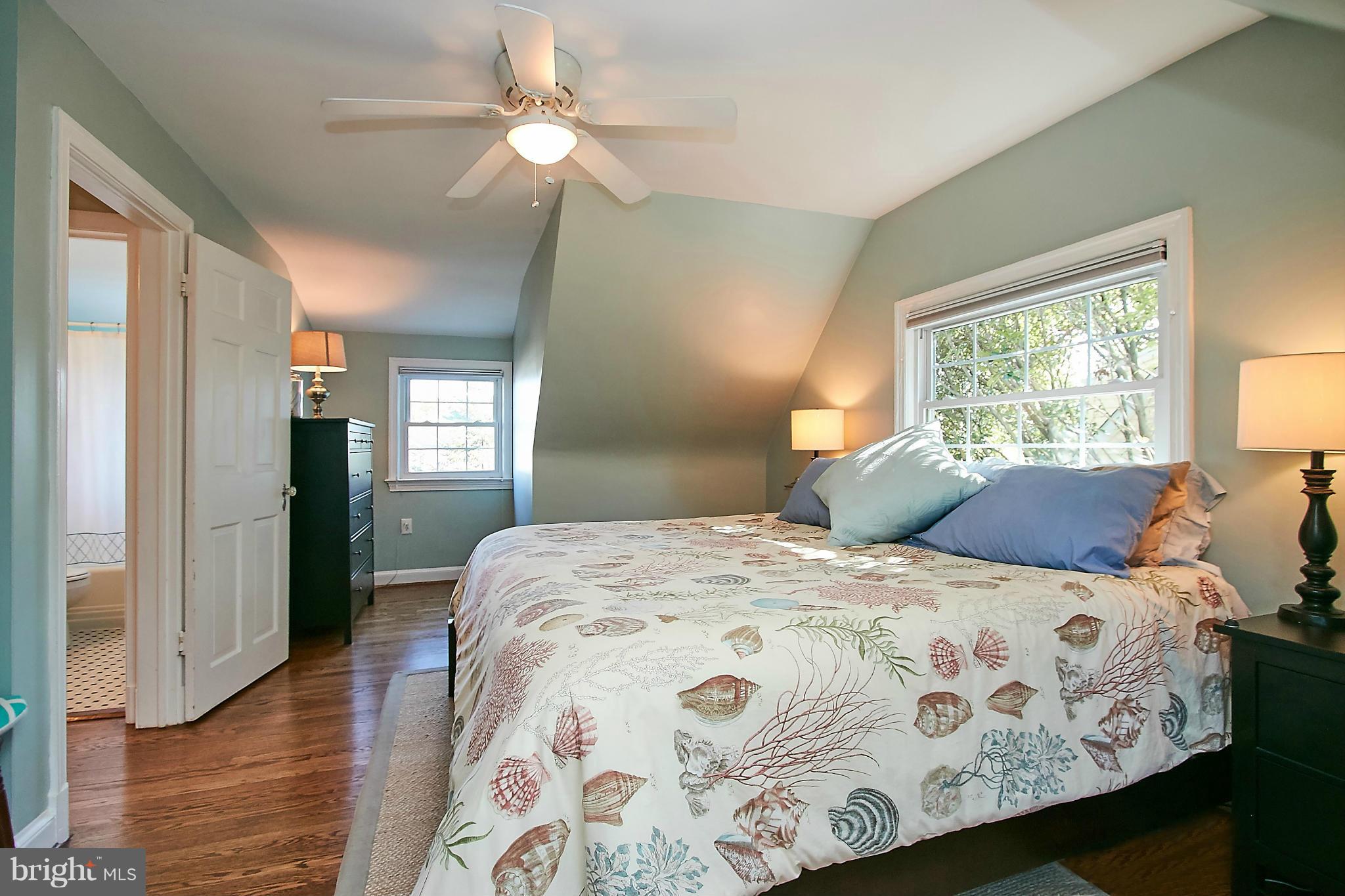 LEE HEIGHTS - Residential