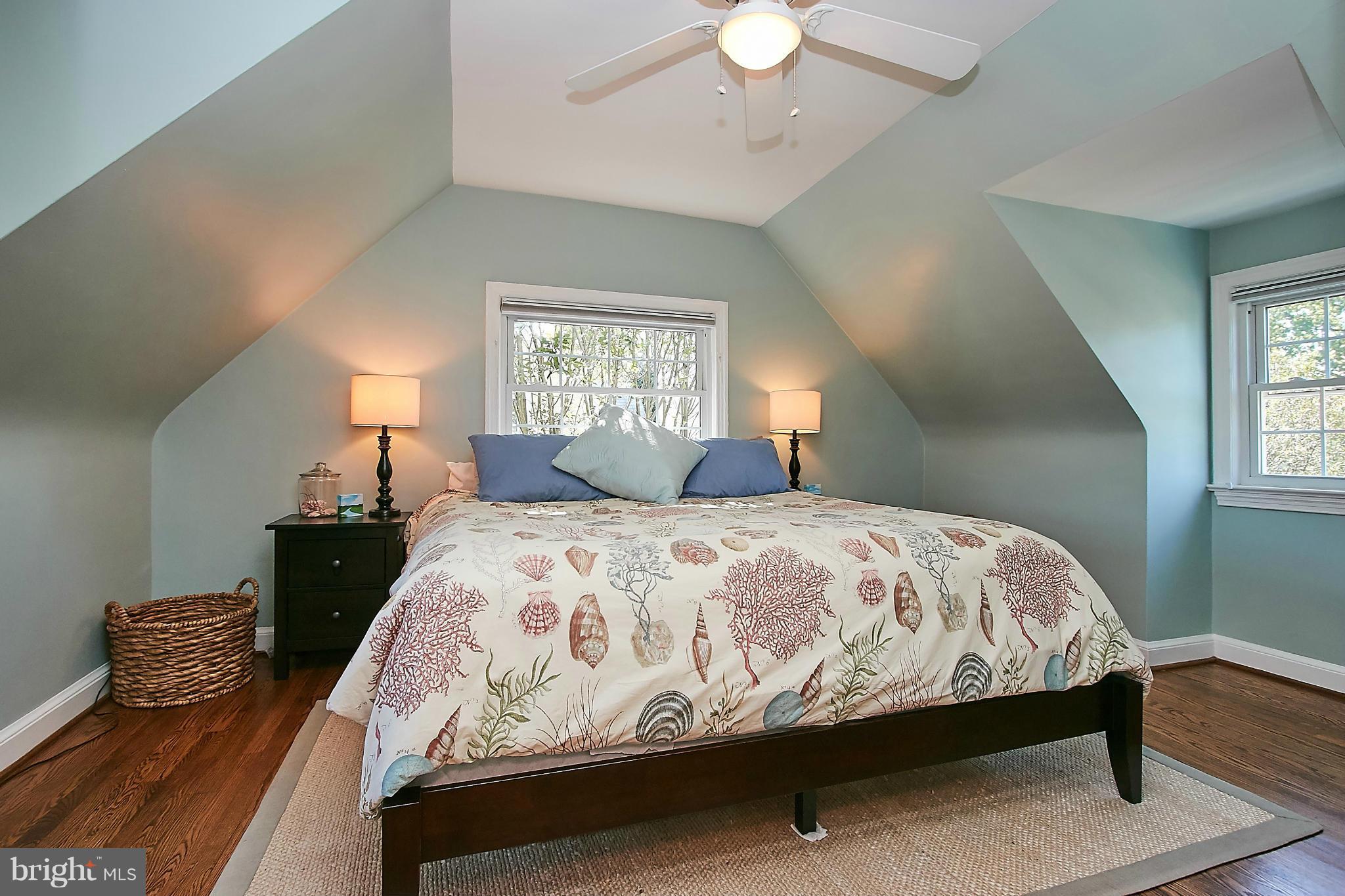 LEE HEIGHTS - Residential