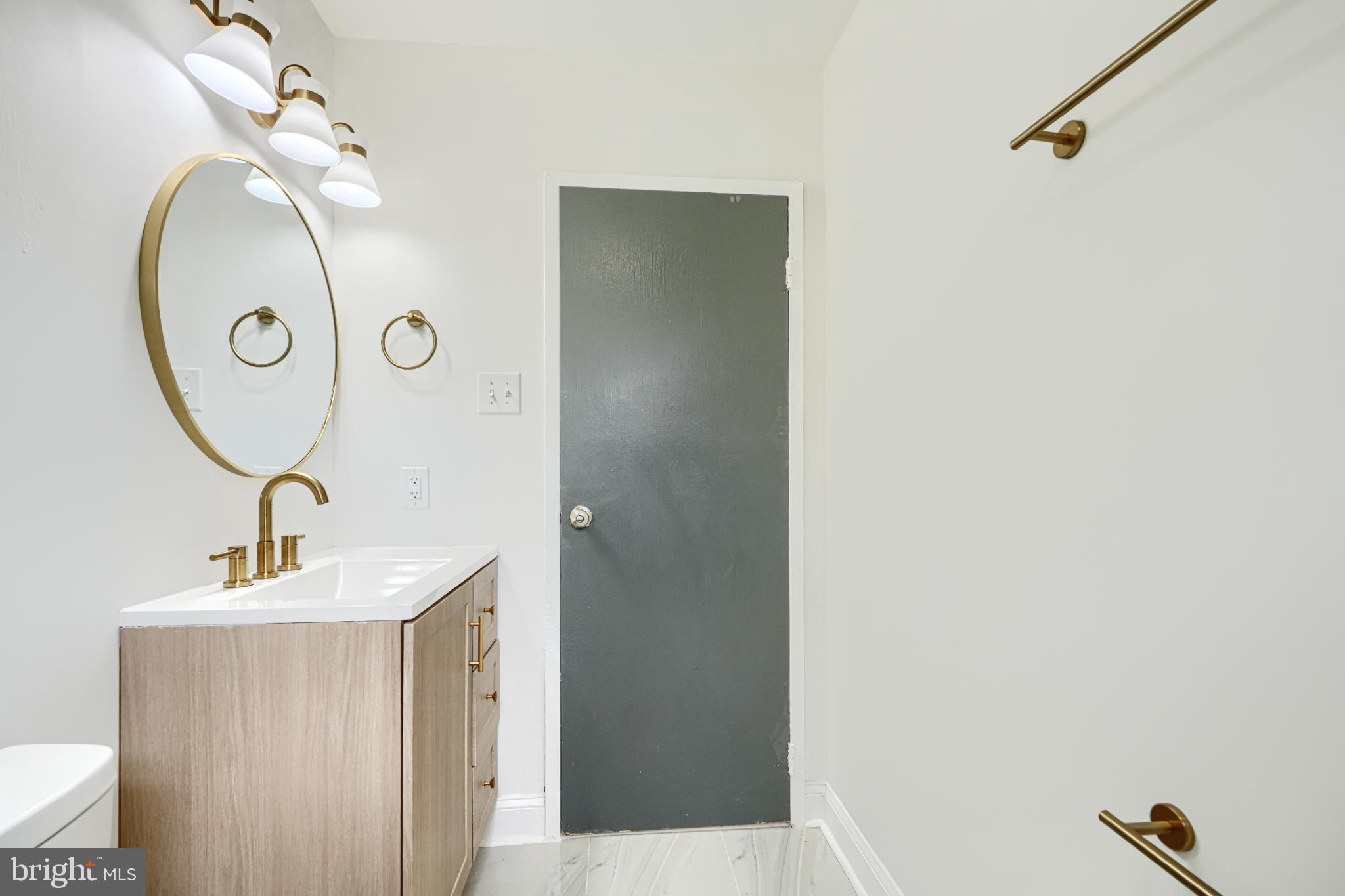 LOCHERN - Residential