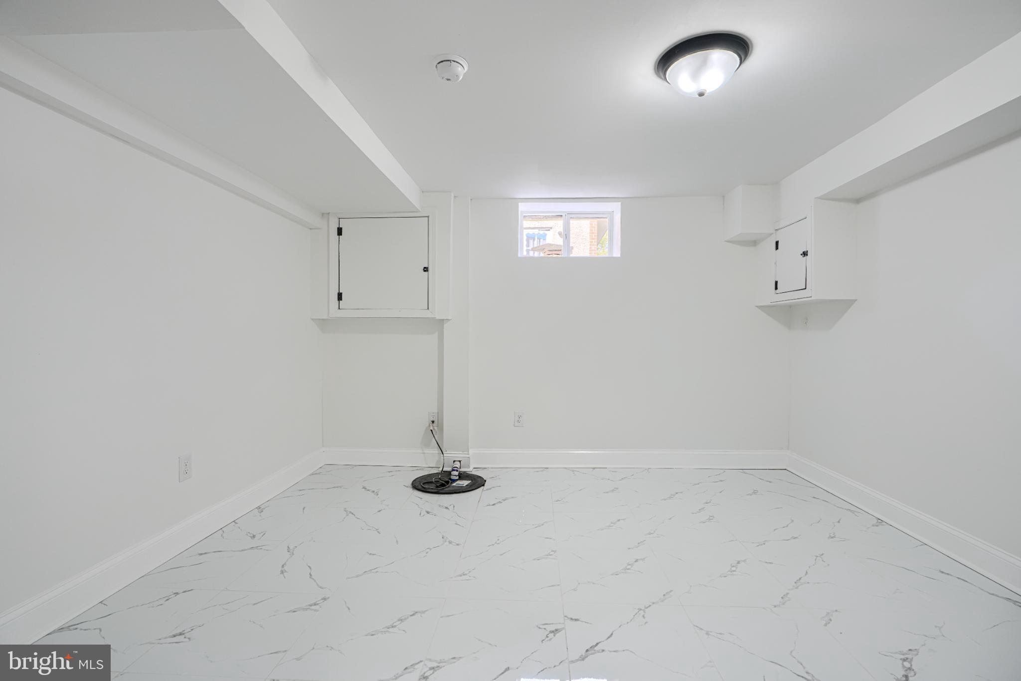 LOCHERN - Residential