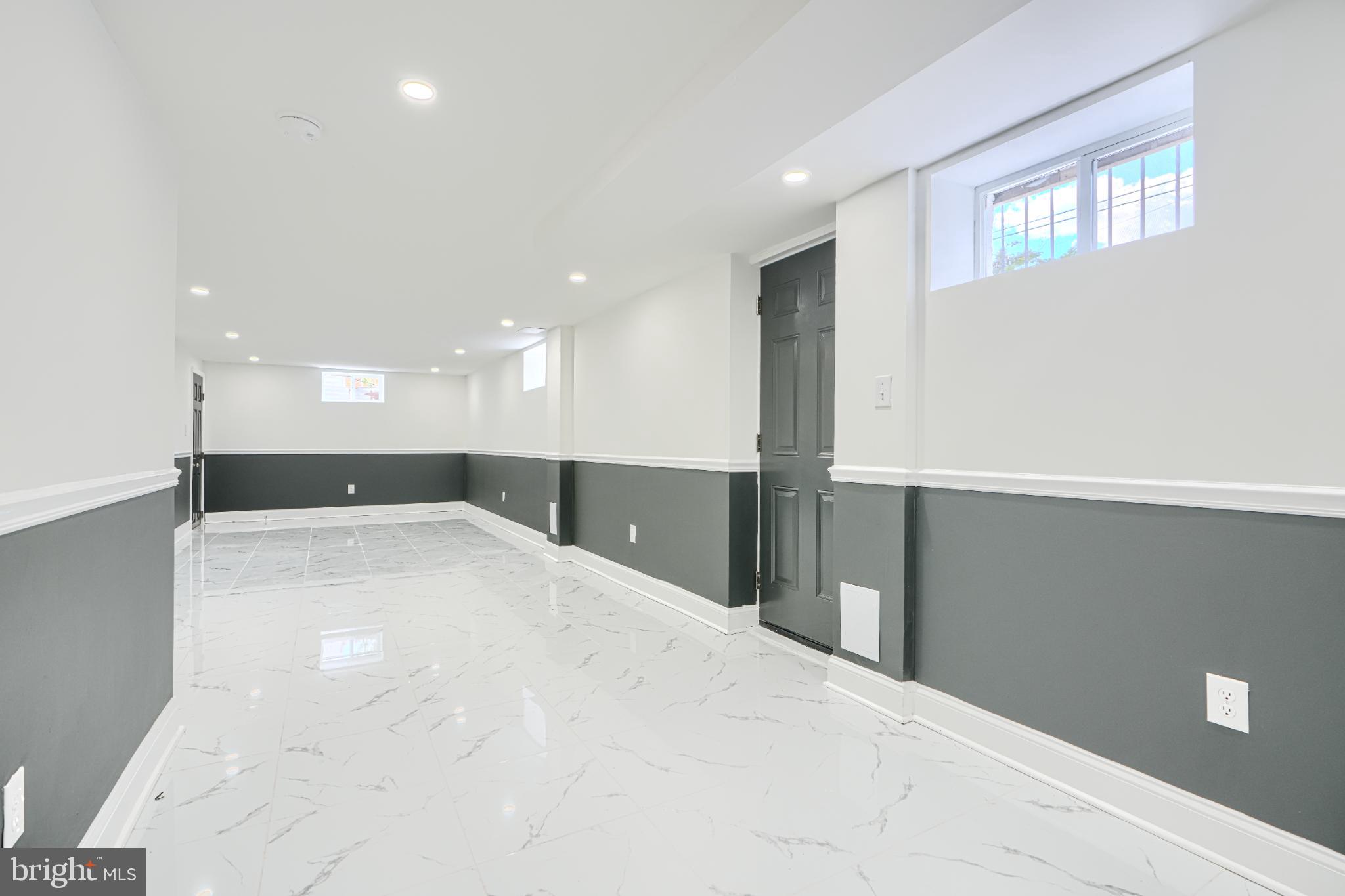 LOCHERN - Residential