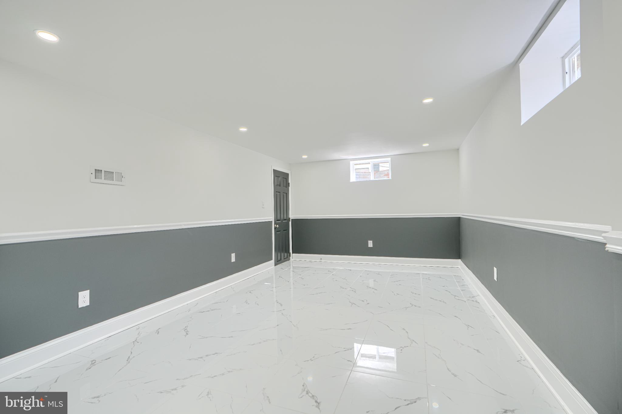 LOCHERN - Residential