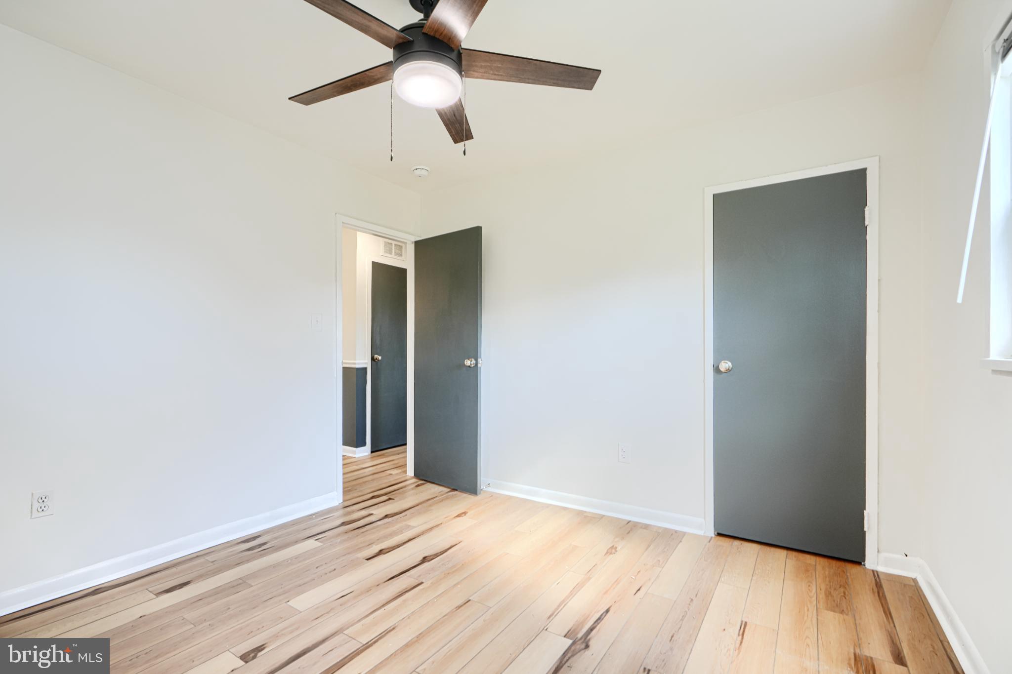 LOCHERN - Residential