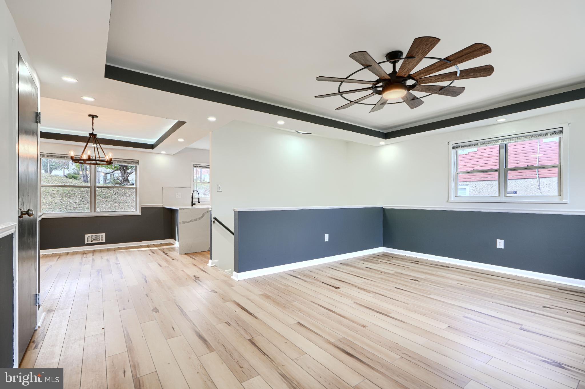 LOCHERN - Residential