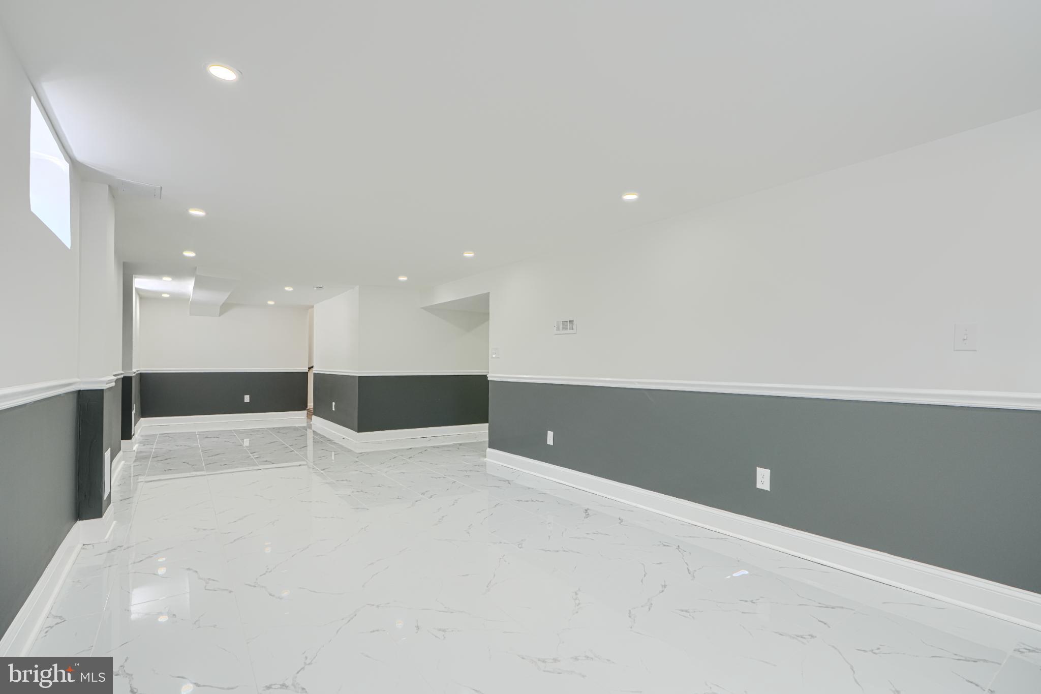 LOCHERN - Residential